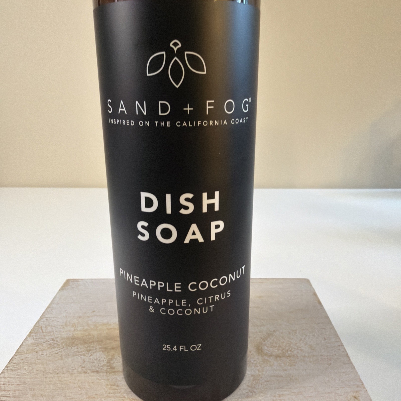 Sand + Fog Pineapple Coconut Dish Soap. 25.4 oz. New.