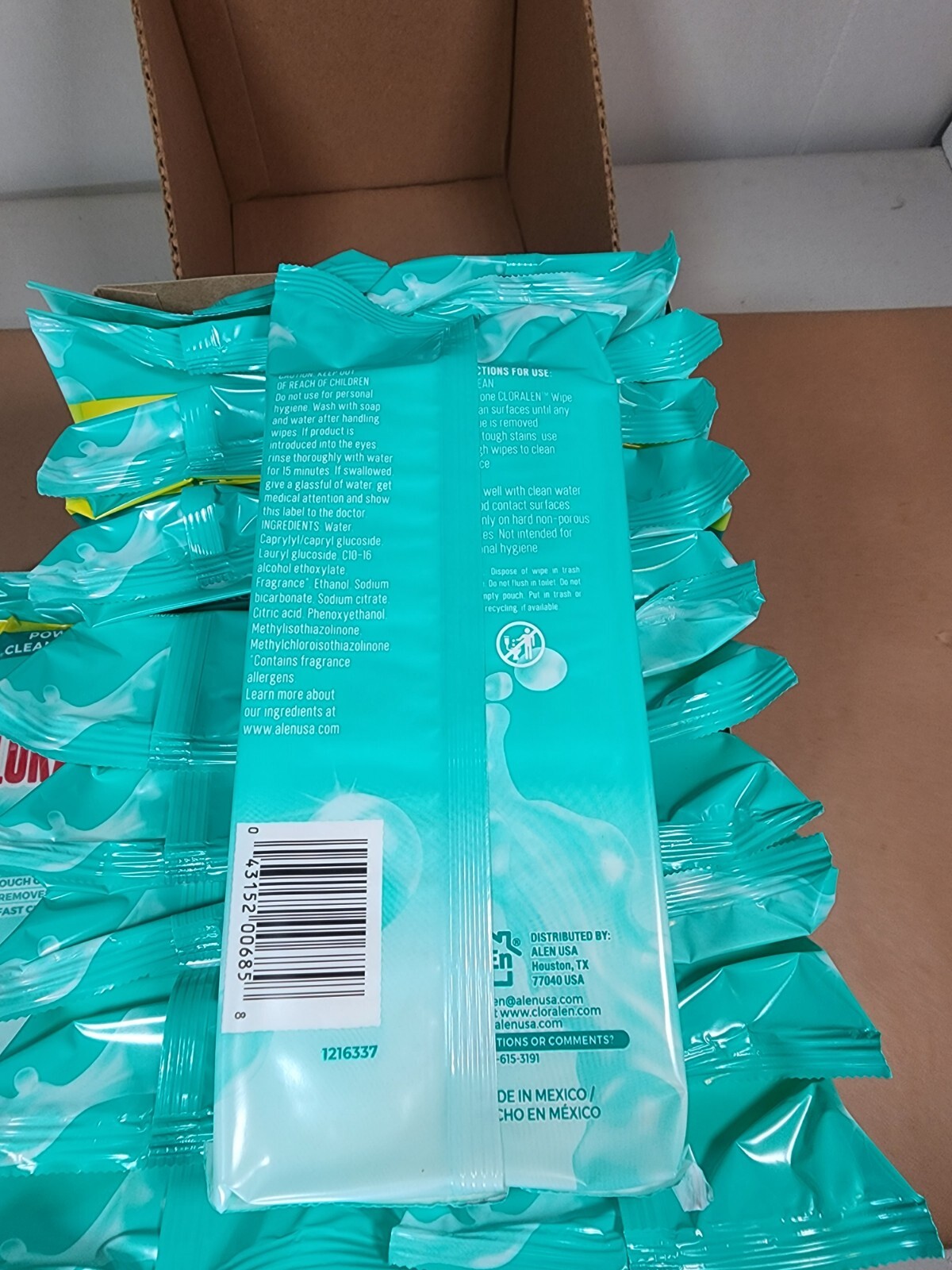 Box of Cloralen Powerful Cleaning Wipes (24 packs of 36) Tough on Grease & Grime