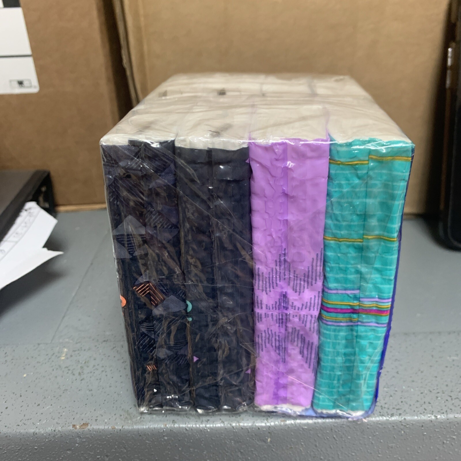 Kleenex 46651 3-Ply On The Go PKs Facial Tissues – (8/PK) New