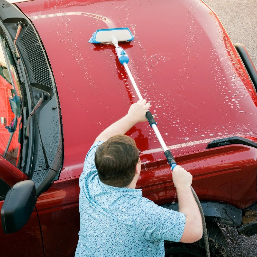 Flow Through Car Wash Brush with Soap Dispenser for High Pressure Cleaning