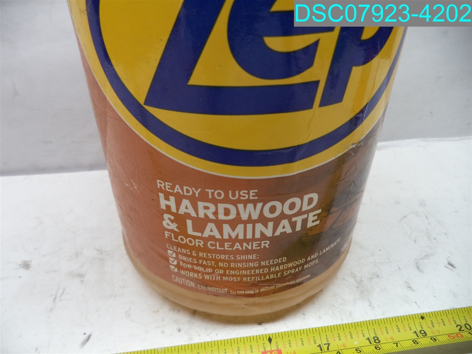 QTY=2 GAL(2 X 1 GAL): ZEP Hardwood & Laminate Floor Cleaner 021709011739