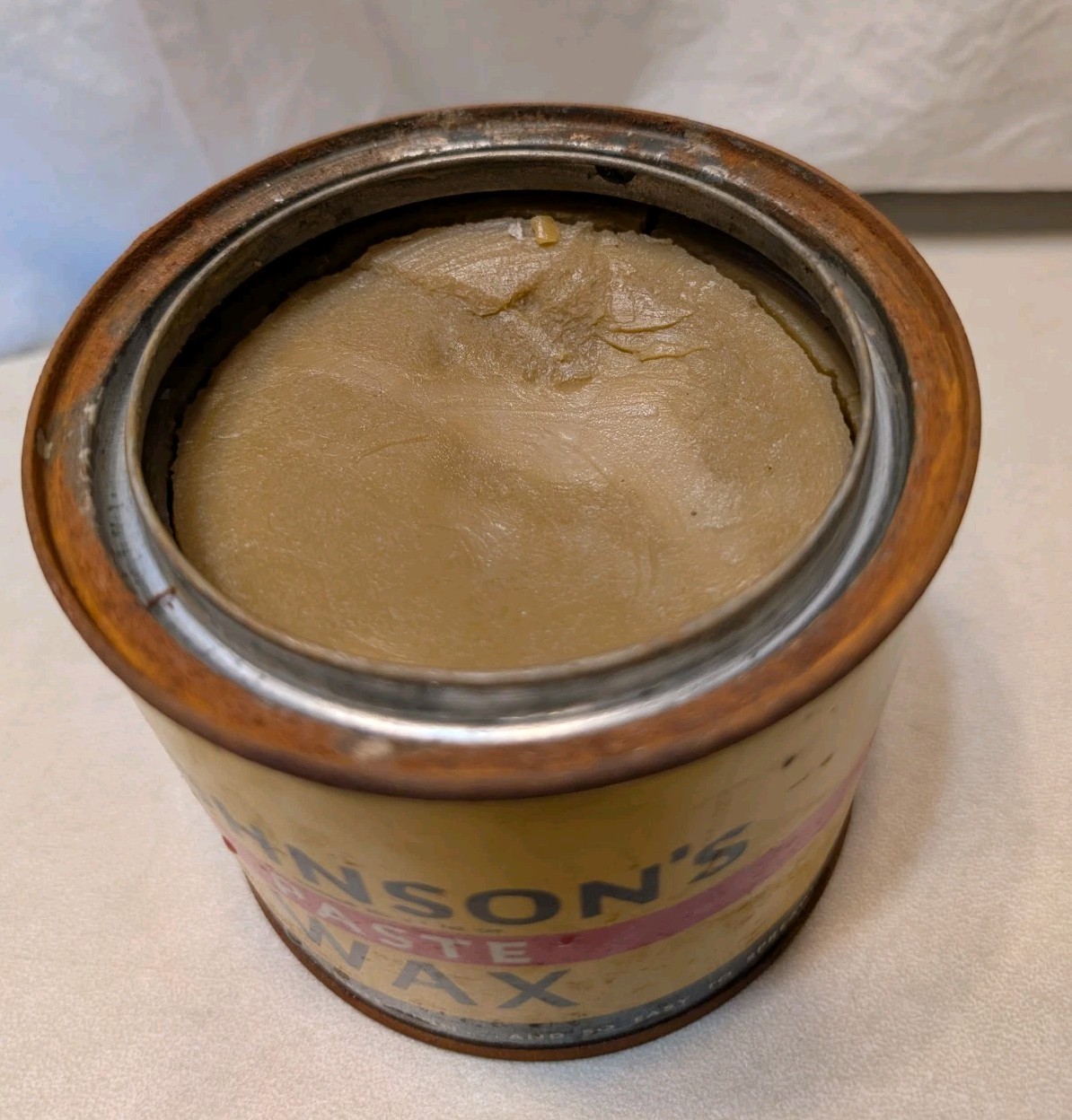 SC Johnson Paste Wax USA 90% (1 lb 5.3 oz) Long Lasting Protection DISCONTINUED