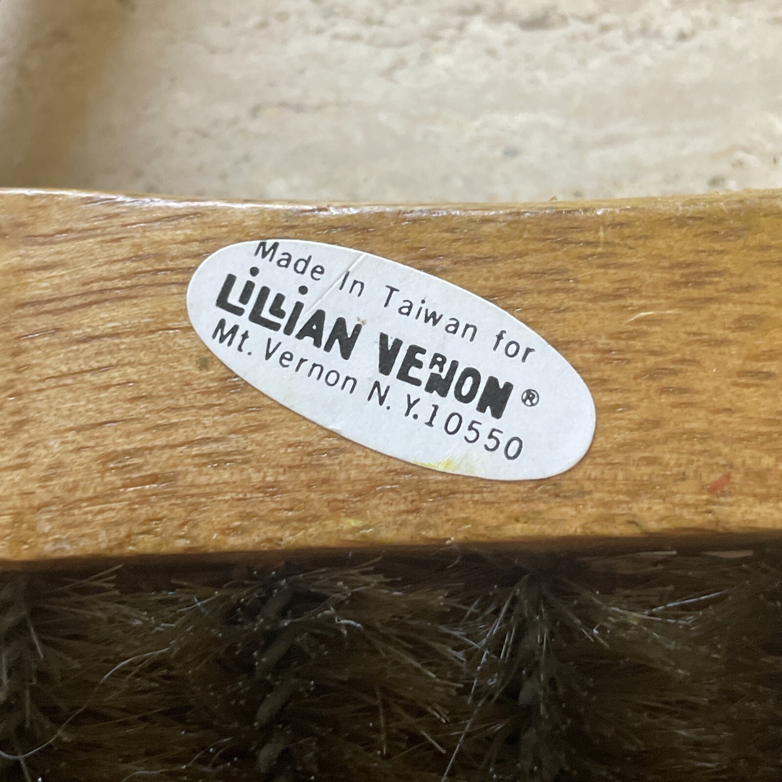 LILLIAN VERNON Vintage Blind Cleaner Wood Handle Made in Taiwan