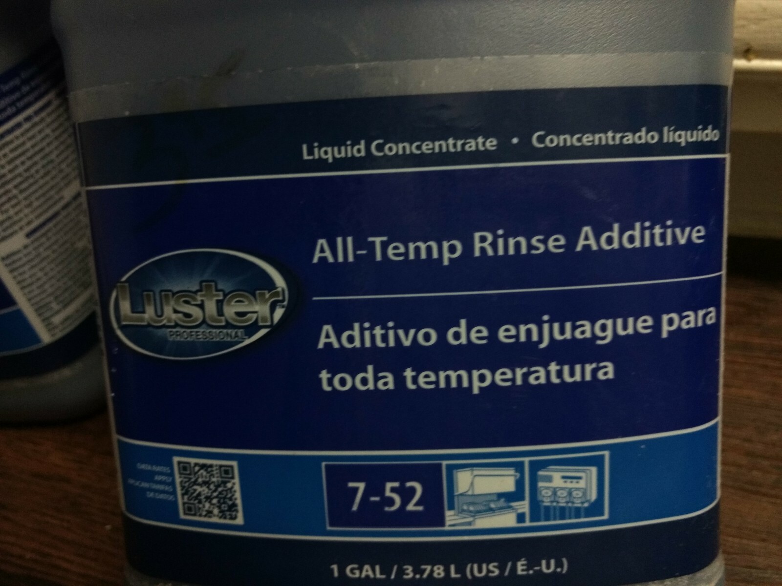 3 Gallons Procter & Gamble Luster Professional Ultra All-Temp Rinse Dark Blue