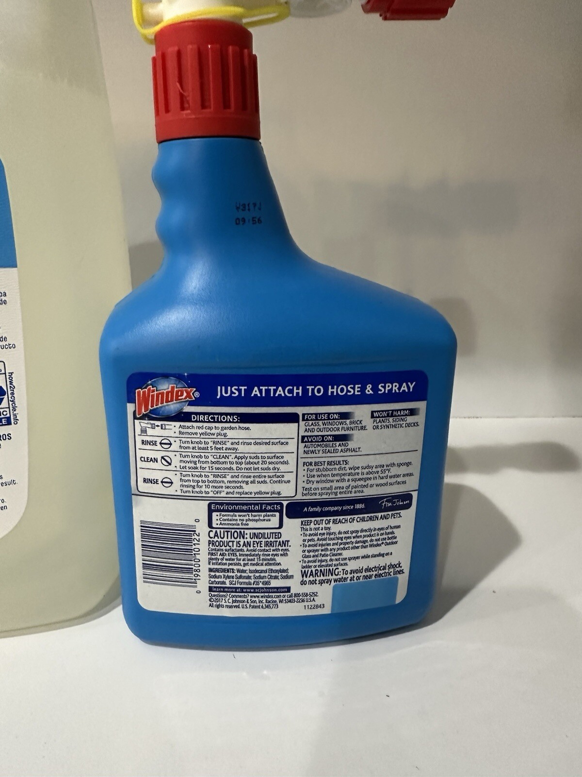 128 oz. Windex Glass Cleaner Refill & 32 oz. Windex Outdoor Sprayer Blue Bottle!