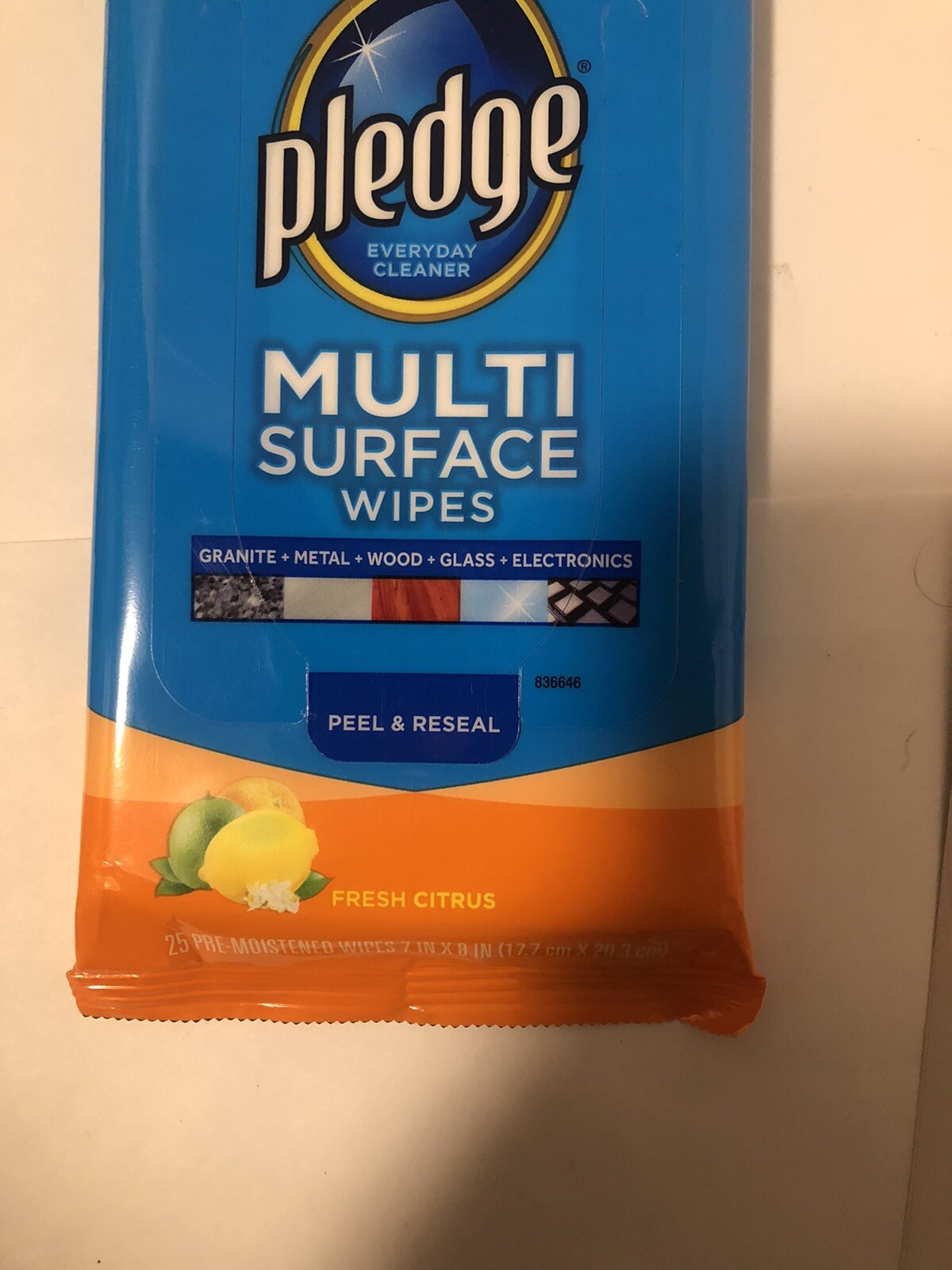 New Pledge Multisurface Everyday Wipes 25 Pre-Moistened Wipes 7″ x 10″ Citrus