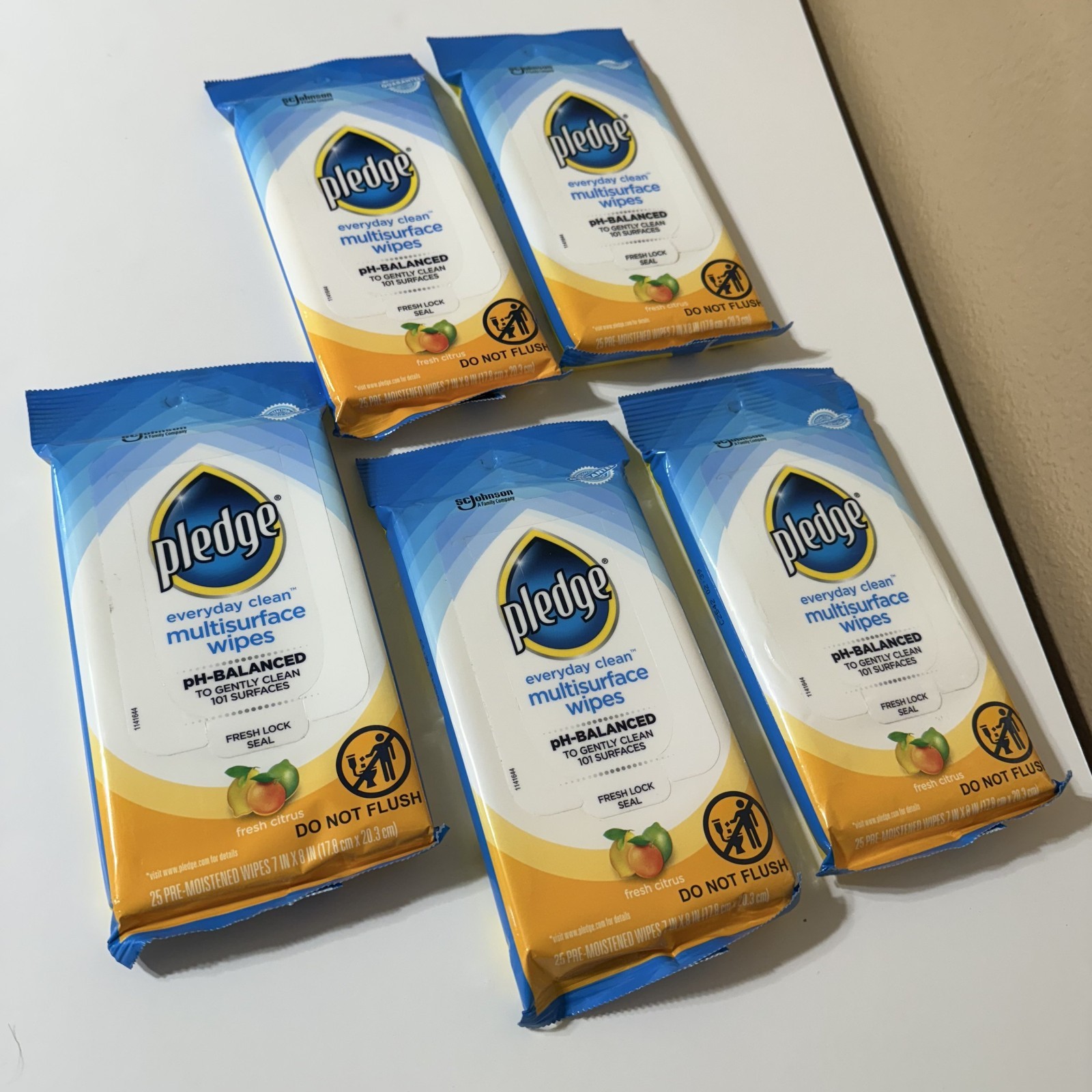 Pledge Multi-Surface Wipes 5 Packs Of 25 Fresh Citrus – 125 Total Count NEW