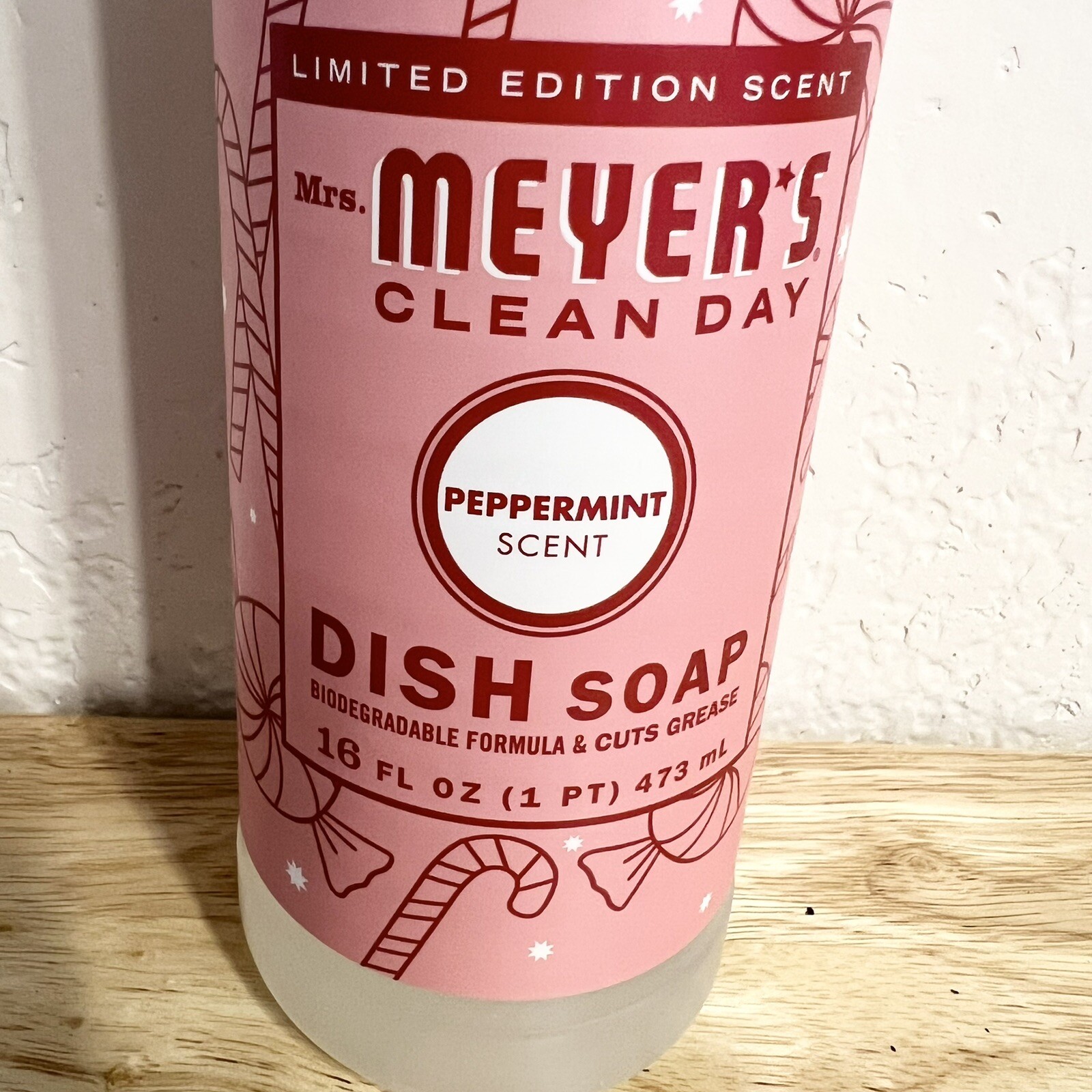 Mrs. Meyer’s Clean Day Limited Edition Scent Dish Soap – Peppermint – 16 fl. oz.