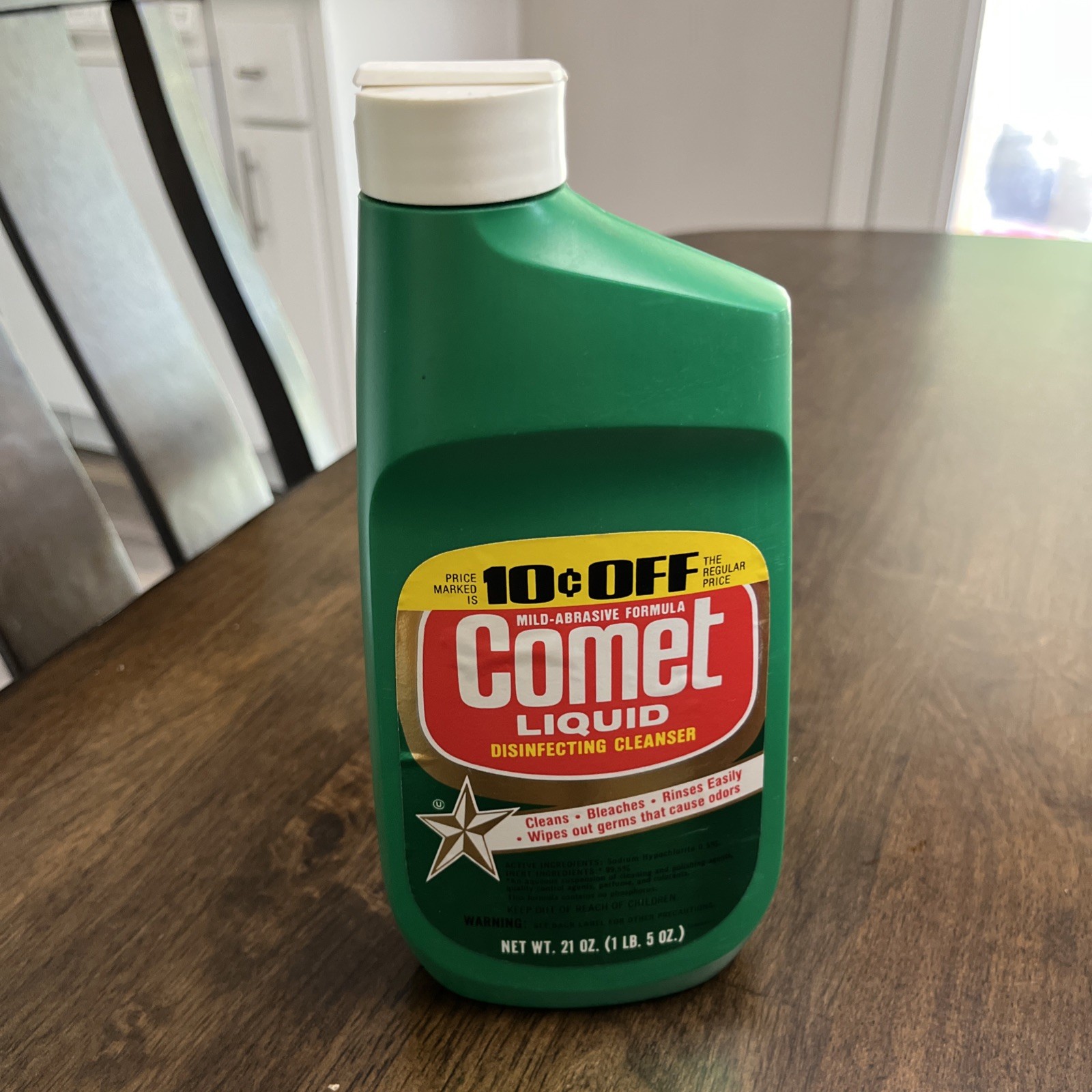 VTG COMET Liquid Squirt Cleaner In Green Plastic Bottle RARE Nearly Full
