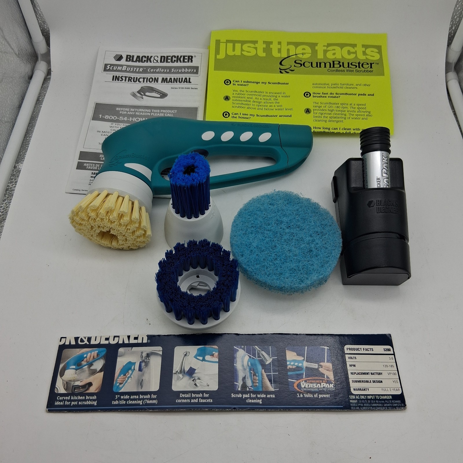 Black & Decker ScumBuster Kit Cordless Tub Tile Scrubber VersaPak Battery TESTED