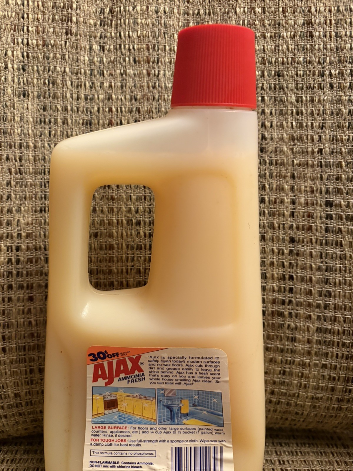 VTG Ajax® Colgate Palmolive 28 Fl Oz All-Purpose Cleaner w Ammonia movie prop