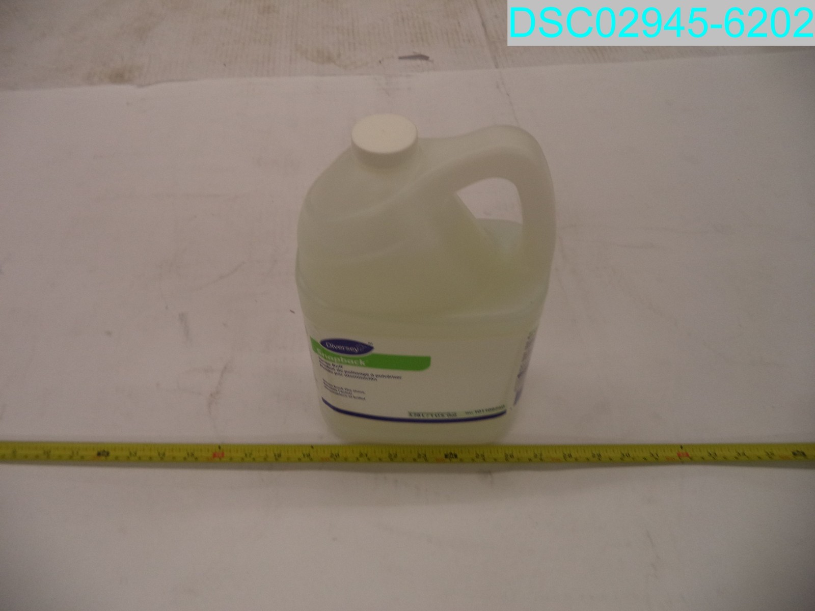 QTY=4GAL(4X 1GAL):101109740 Diversey Snapback Floor Care Maintainer 807174561944