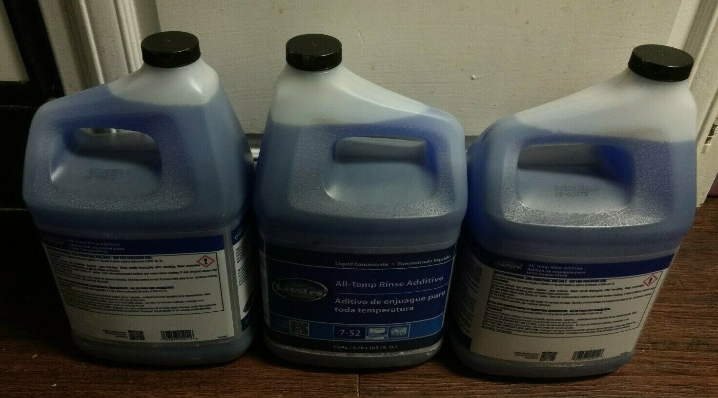 3 Gallons Procter & Gamble Luster Professional Ultra All-Temp Rinse Dark Blue