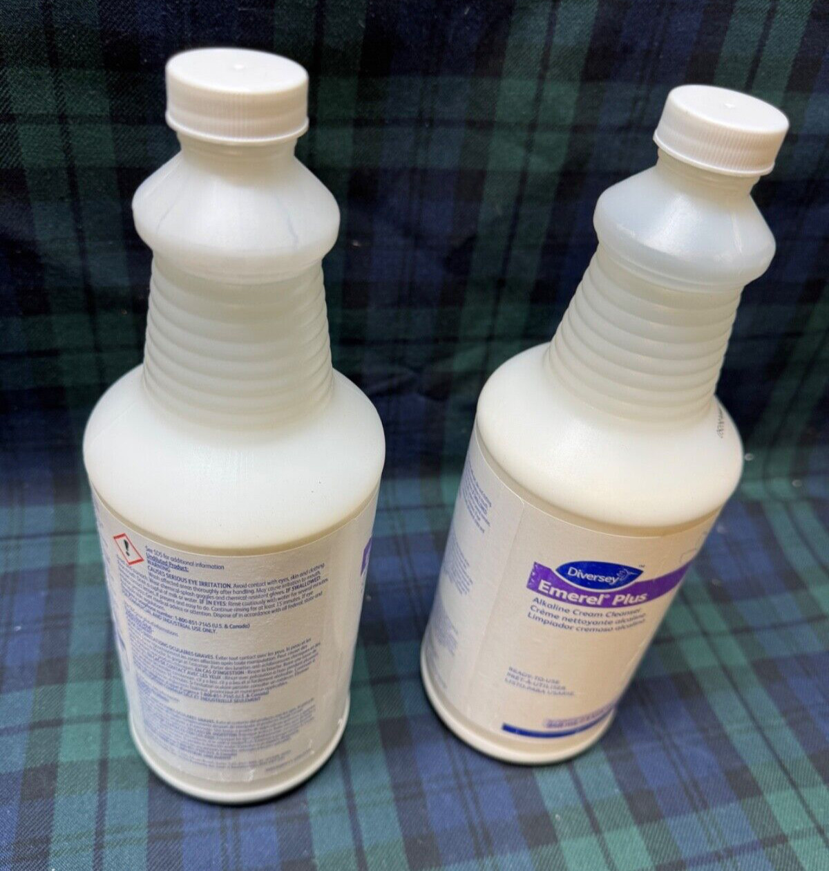 2 – Diversey Emerel Multi-Surface Creme Cleanser, Fresh Scent, 32 Oz Bottle