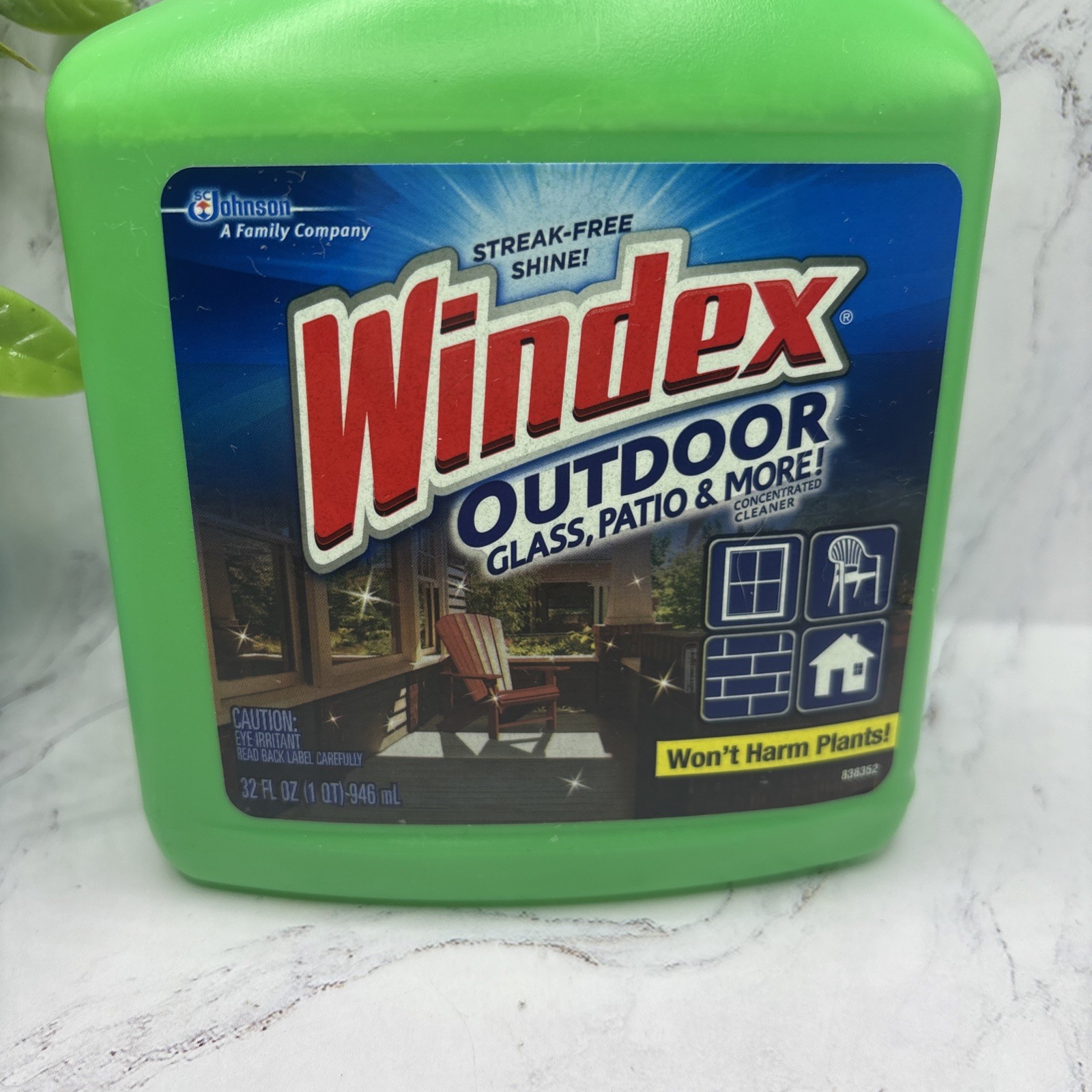 Windex OUTDOOR Glass Patio Cleaner 32 oz. Hose Spray Streak-Free Shine New
