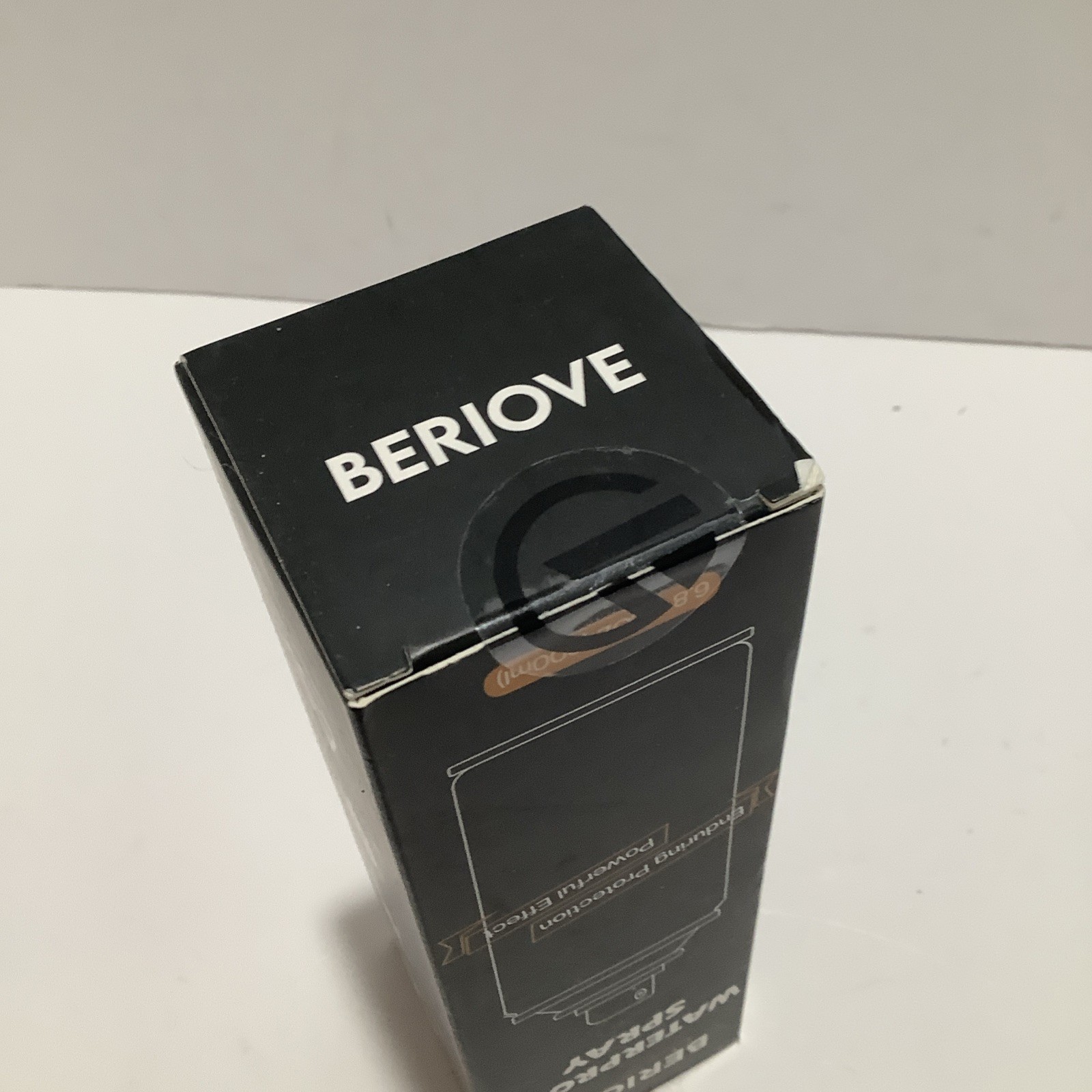 BERIOVE Fabric Protector Spray Waterproof 13.5 OZ Waterproof, New