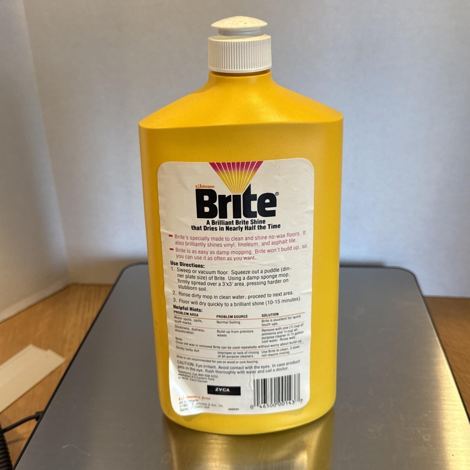 Vintage 1982 Brite Floor Shine Cleaner 32Fl Oz Johnson Garage Pantry Prop Full
