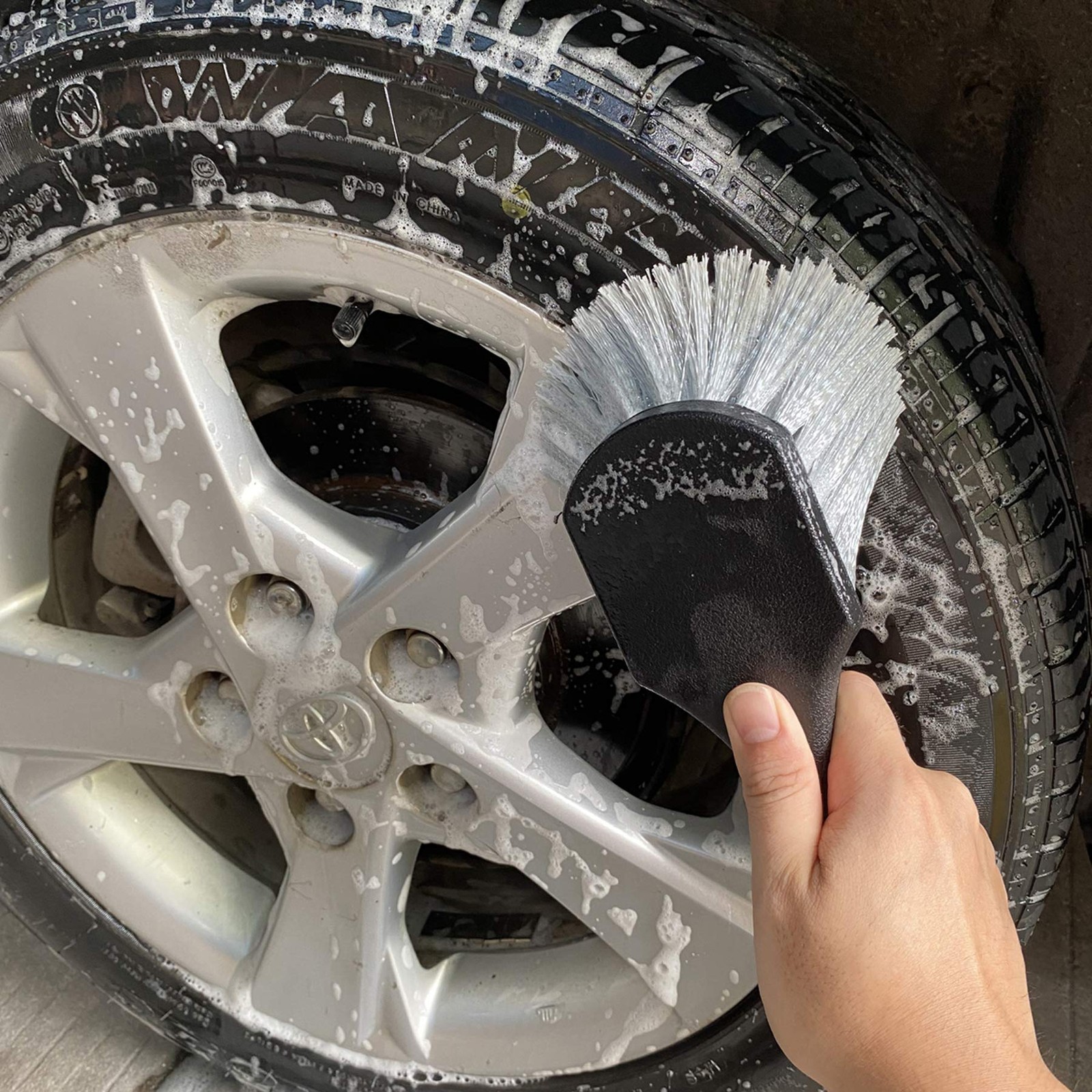 Wheel & Tire Brush for Car Rim, Soft Bristle Car Wash Brush, Cleans Tires & R…