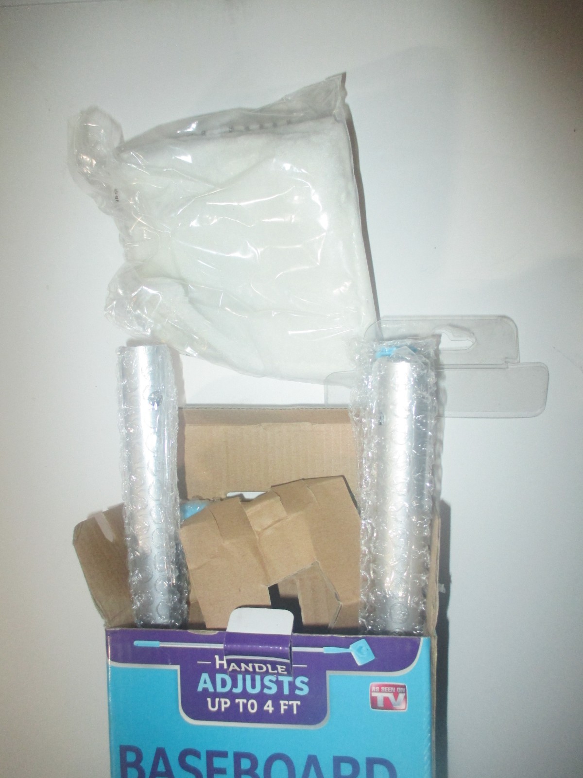 NIB Baseboard Buddy | Lightweight Home Cleaning Buddy, 4 Ft Handle Wet or dry