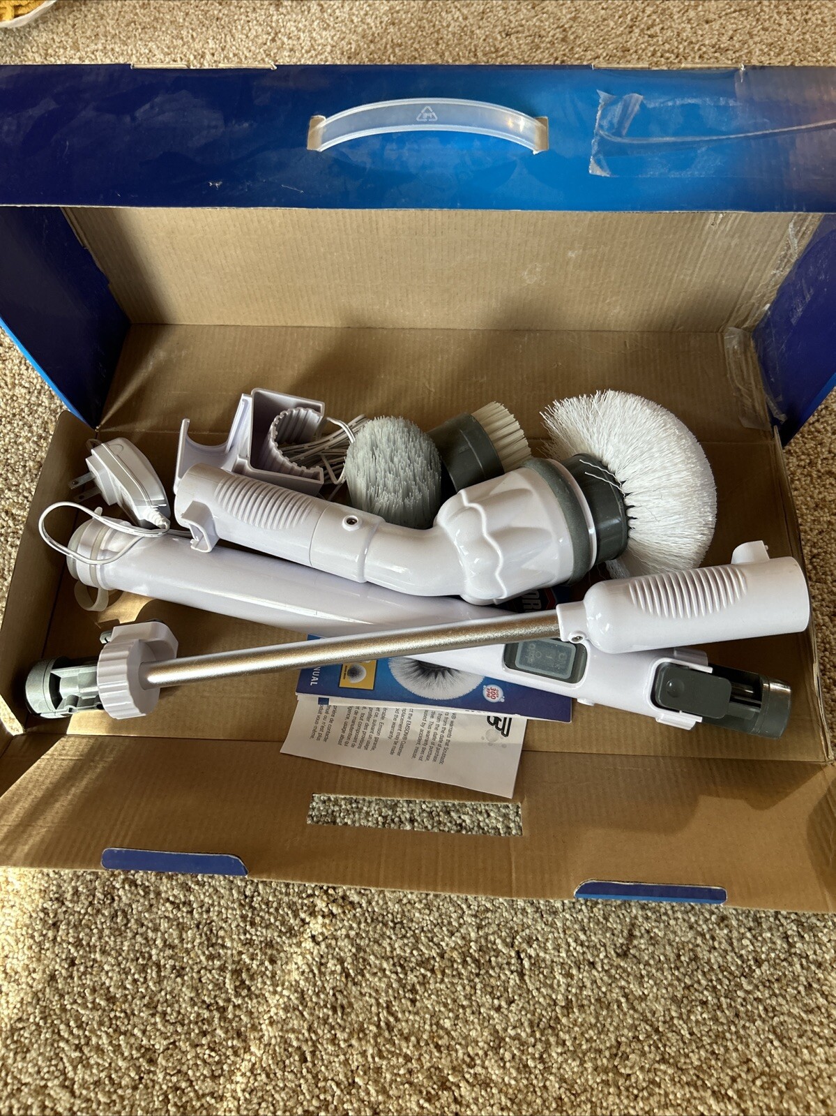 Clorox Deluxe Scrubtastic Power Scrubber 39″ Reach 3 Brush Heads Rechargeable