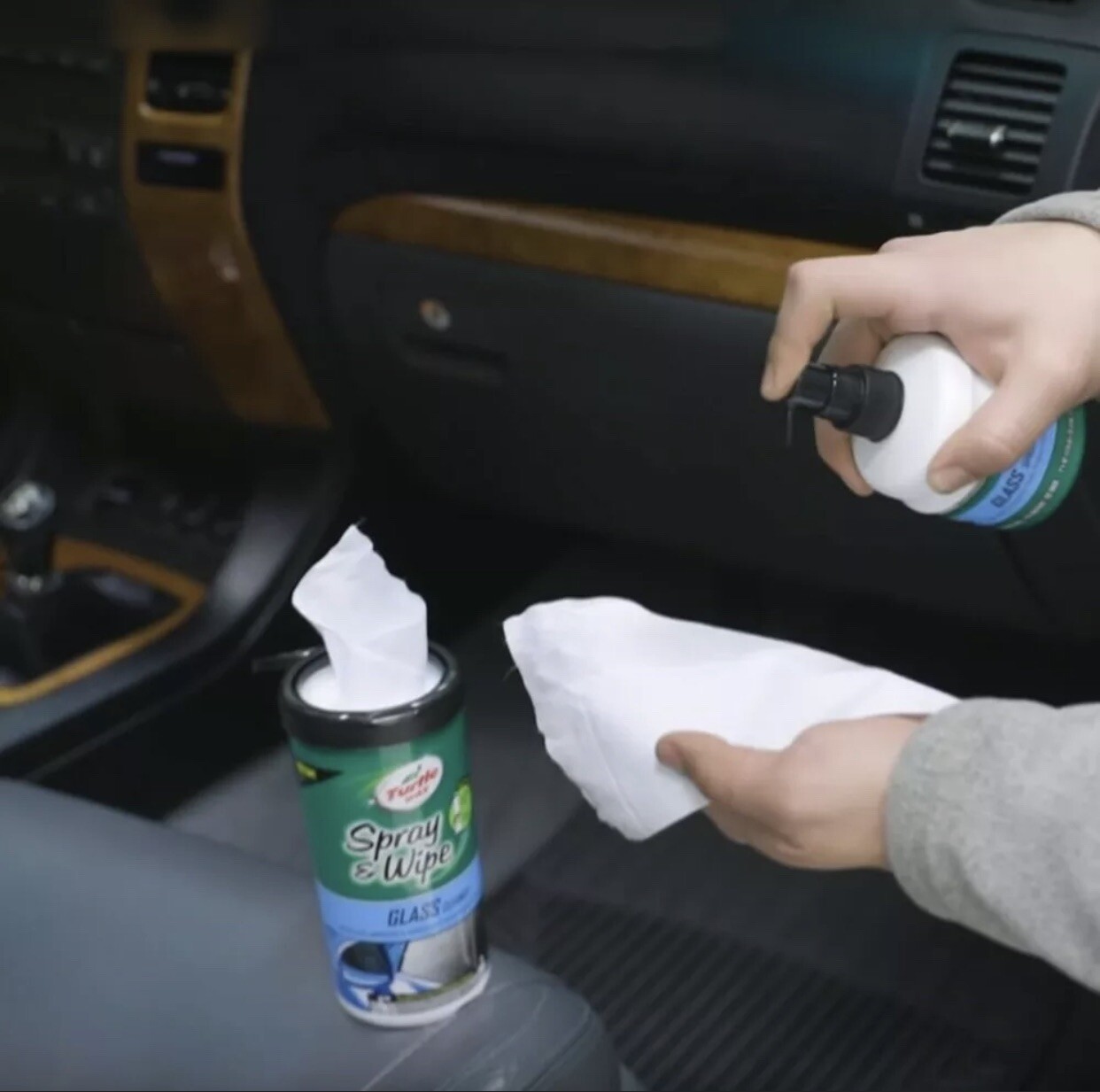Turtle Wax Spray & Wipe Car Interior Wipes (Glass)
