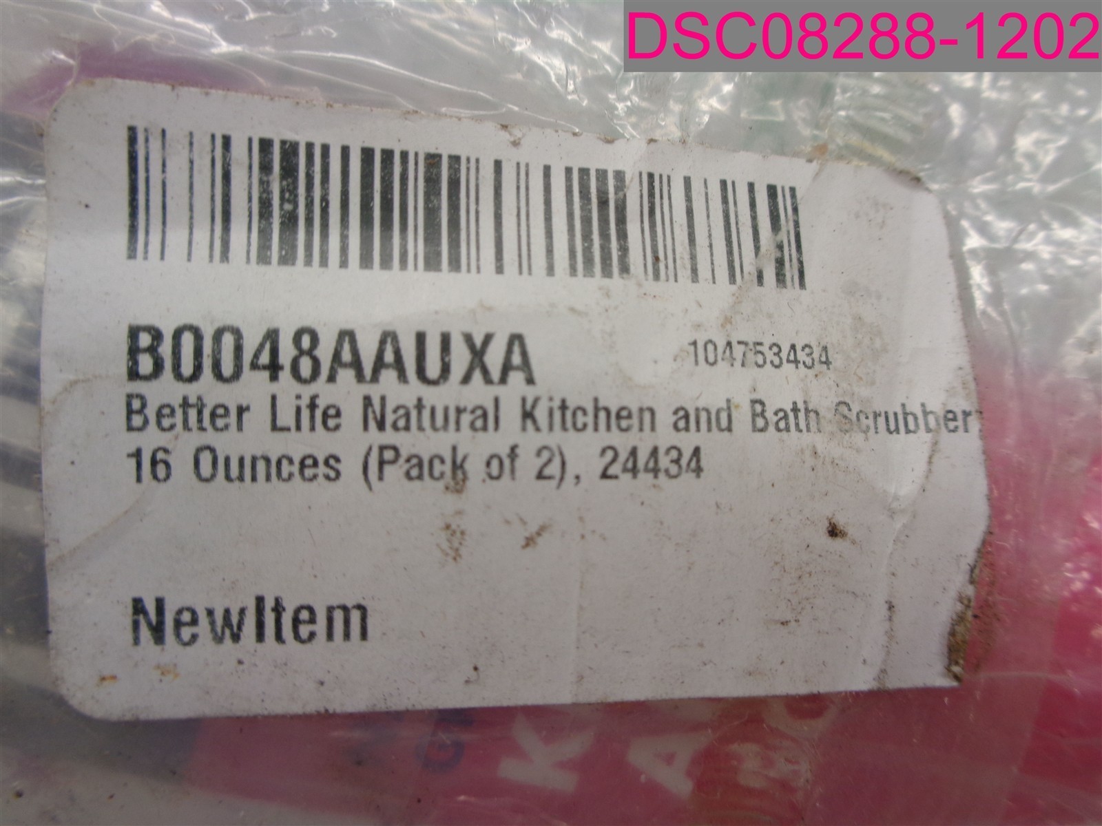 QTY=32 fl.oz (2 Bottles of 16 fl.oz) Better Life Kitchen & Bath Scrubber