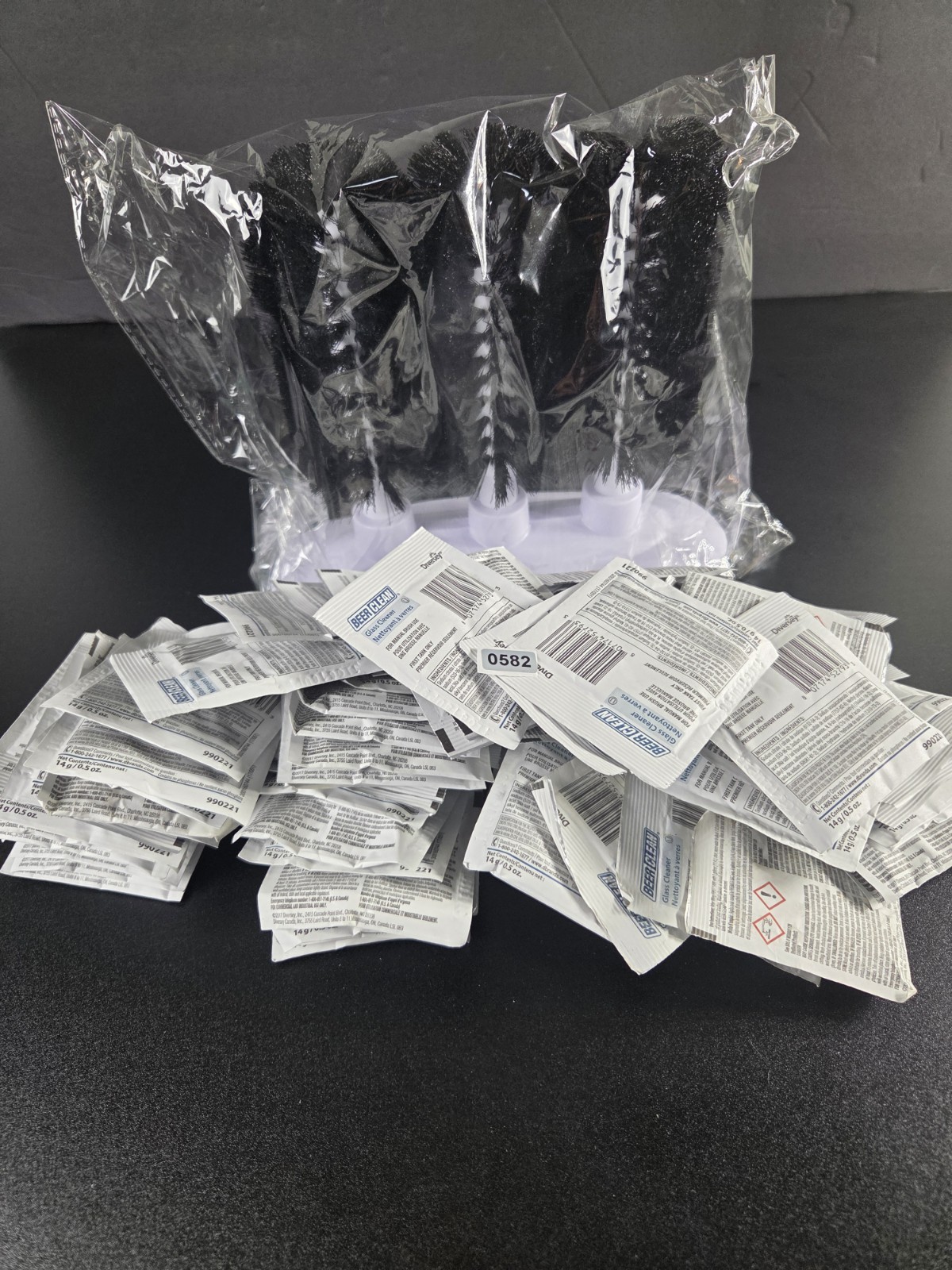 Commercial Bar Glass Washer + 80 BEER CLEAN Packets Diversey 3-Brush System #582