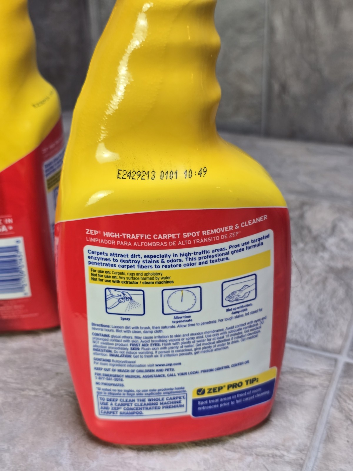 Zep HIGH-TRAFFIC CARPET SPOT Stain Odor Remover and Cleaner 32oz (QTY 2 pack)