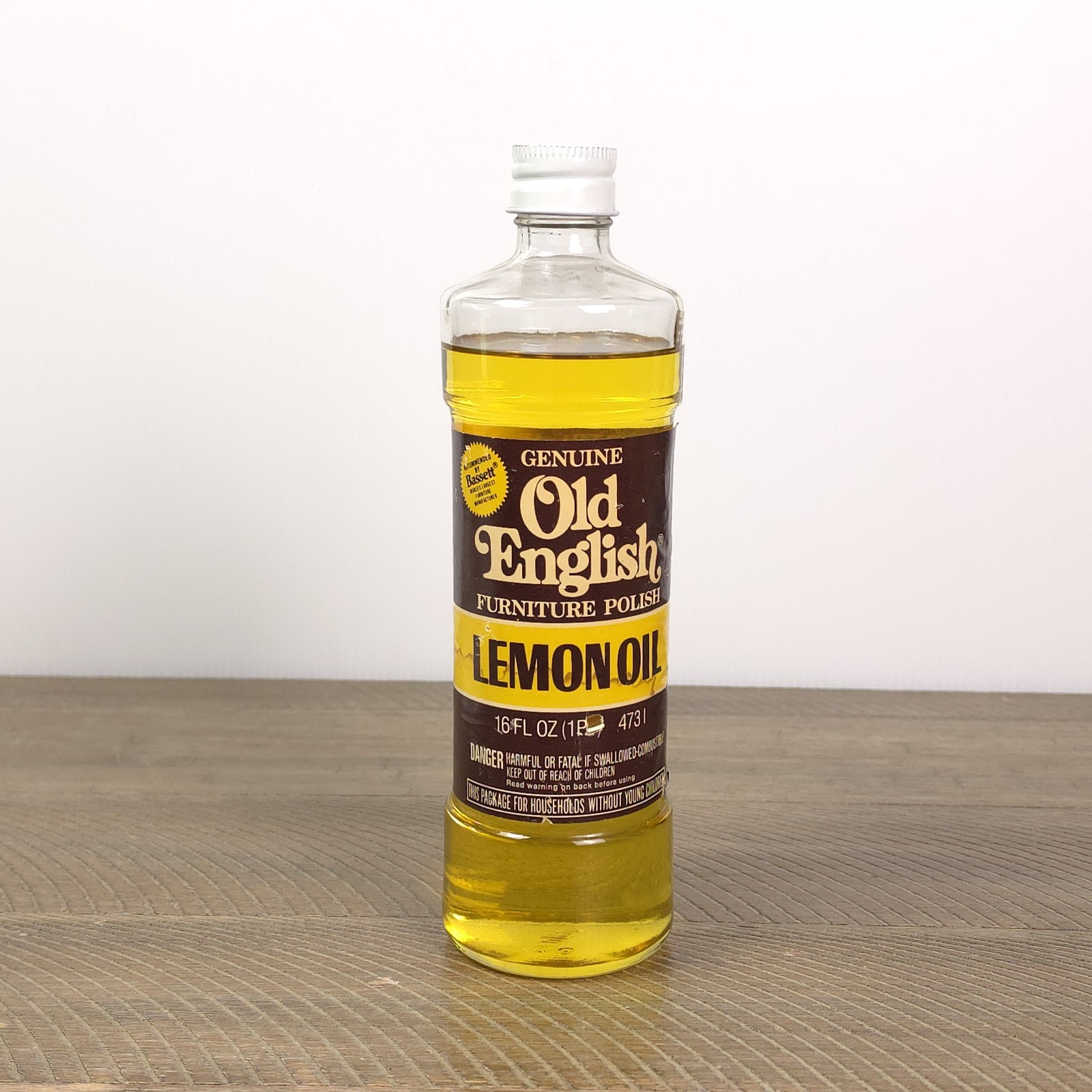 Vintage Old English Lemon Oil Furniture Polish Glass Bottle Collectible