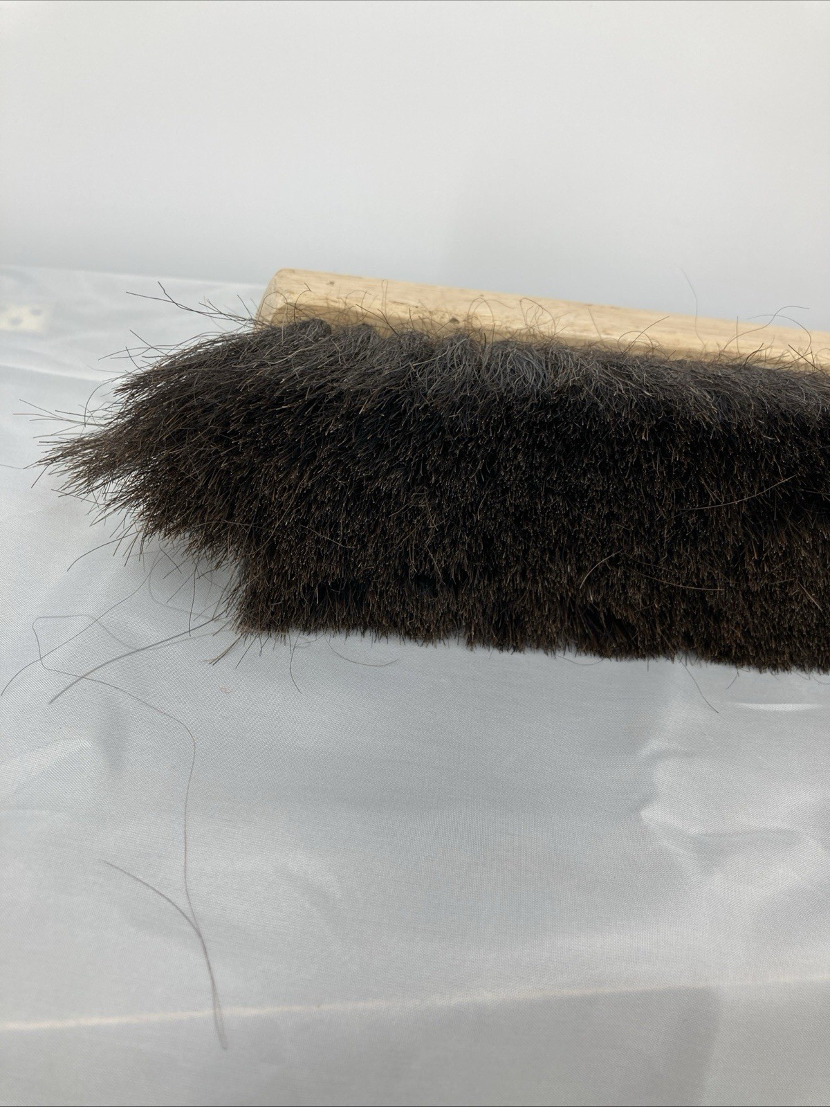 HDX 13.5 in. Wooden Handle 8 in. Horsehair Bench Brush -Flared Design 2-1/2 in