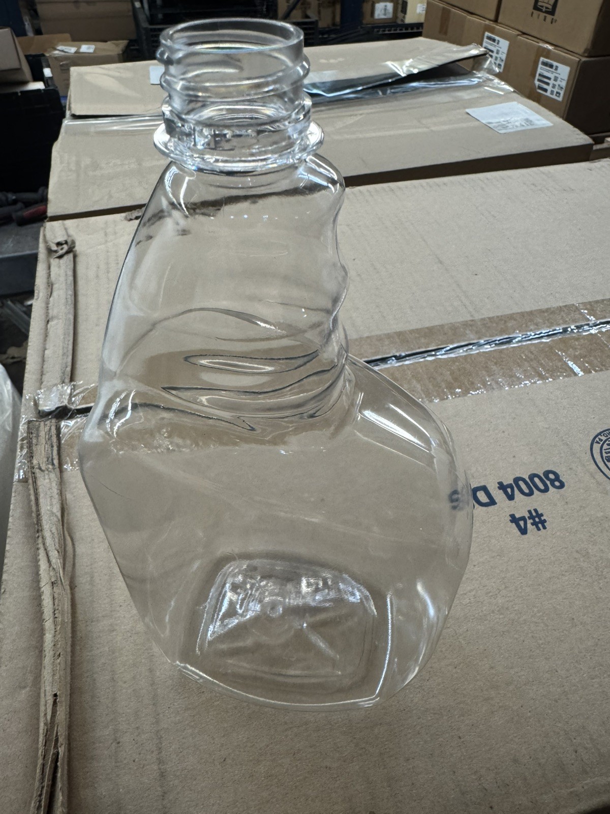 32oz. Clear Plastic Trigger Spray Bottle, 28mm 28-400 Ratchet Neck. Box Qty:50