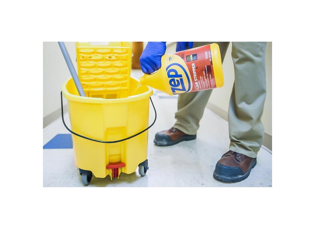 ZEP ZULFFS128 Floor Stripper, 1 gal, Liquid, Clear