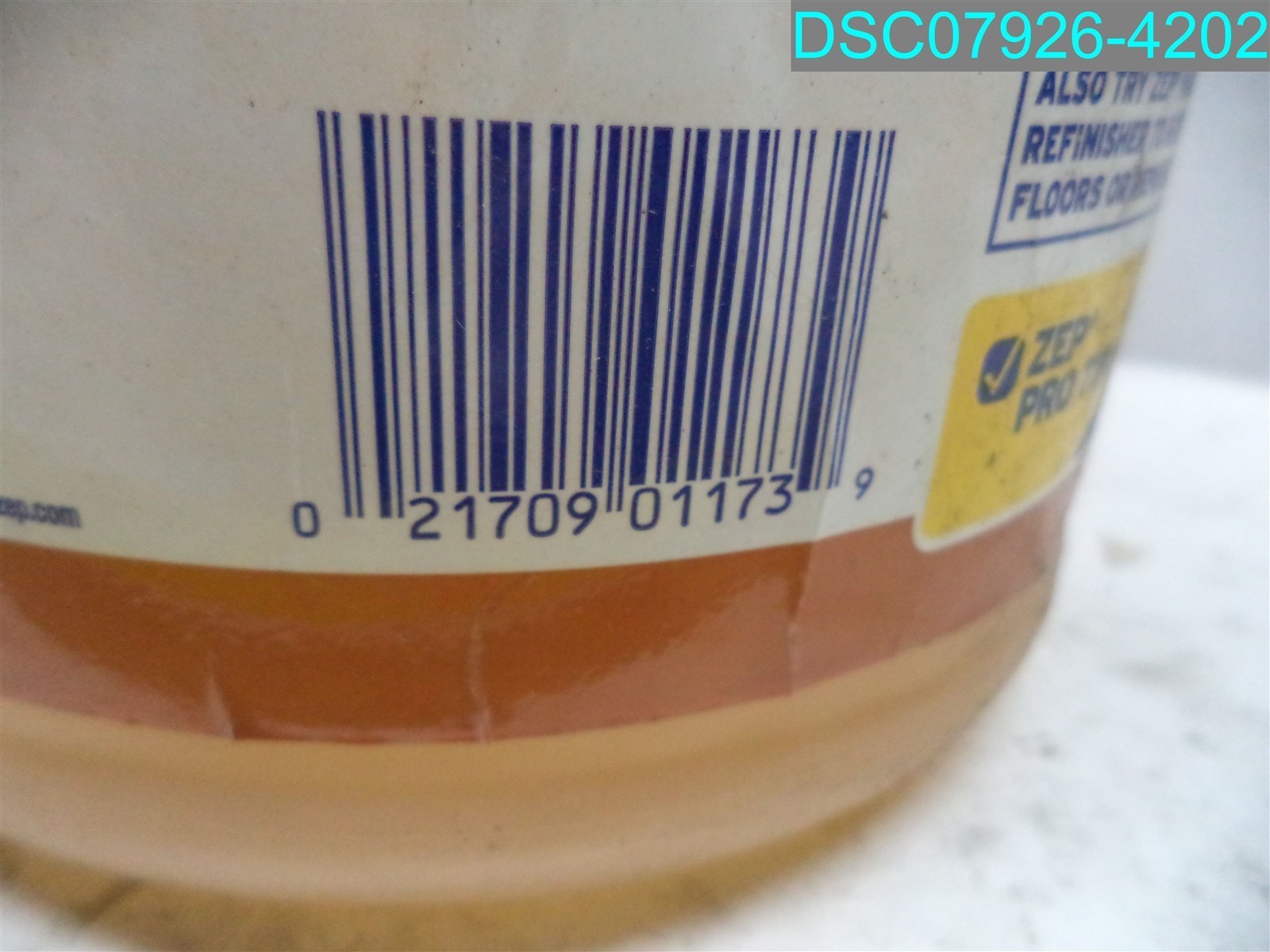 QTY=2 GAL(2 X 1 GAL): ZEP Hardwood & Laminate Floor Cleaner 021709011739