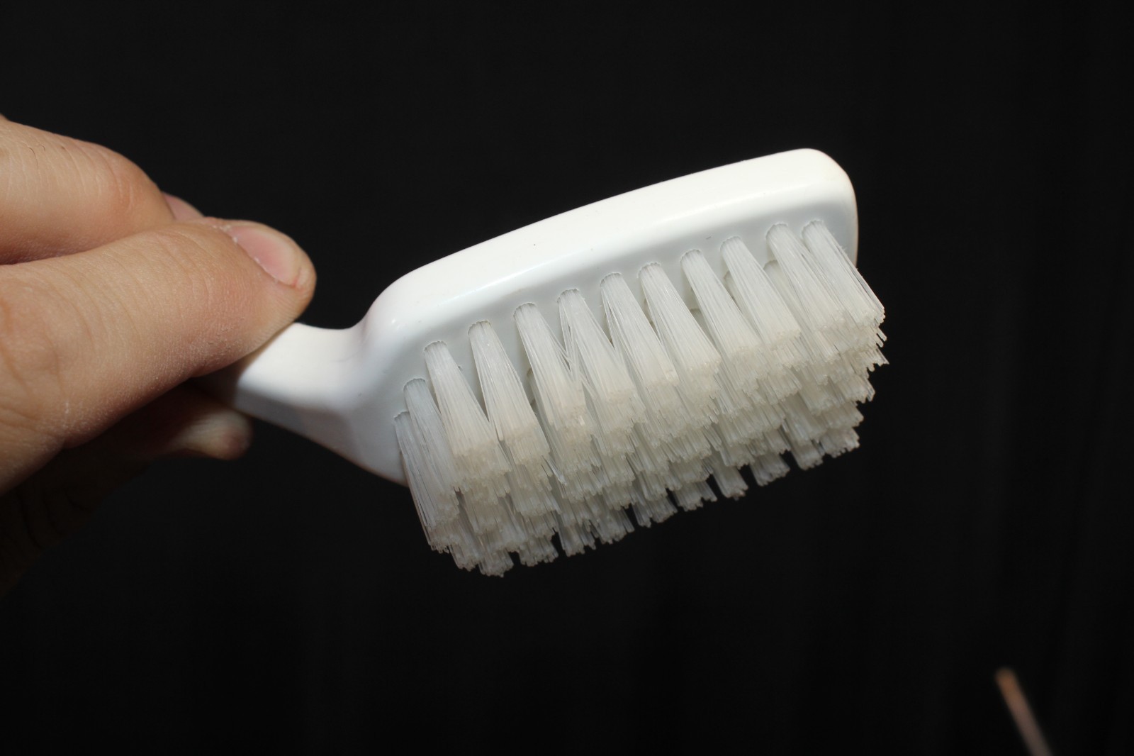 Rubbermaid Kitchen Veggie Vegetable Scrub Brush 1A09