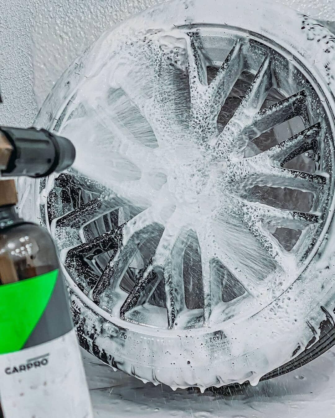 CARPRO Reset – Intensive Car Wash Shampoo Perfect for Ceramic Coating &