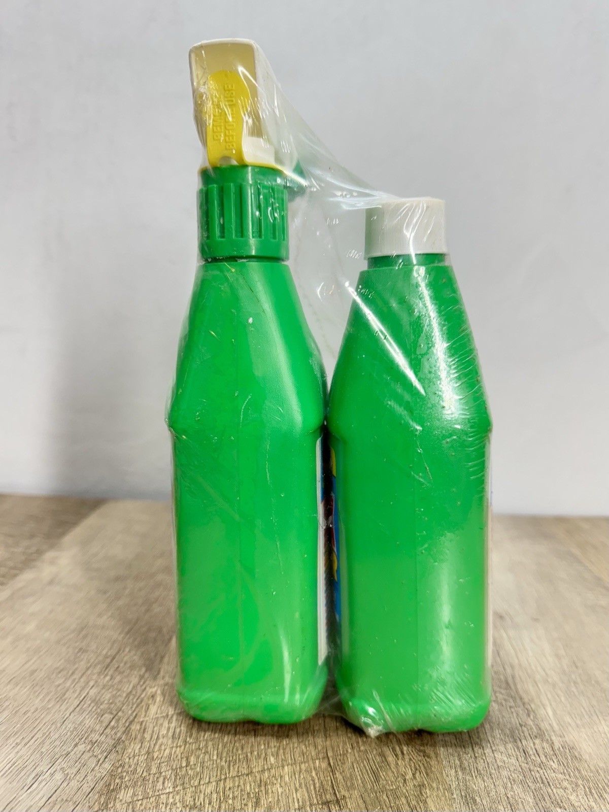 Windex Outdoor Concentrated Glass Cleaner 32oz + Refill Safe on Plants 1997 2Pk