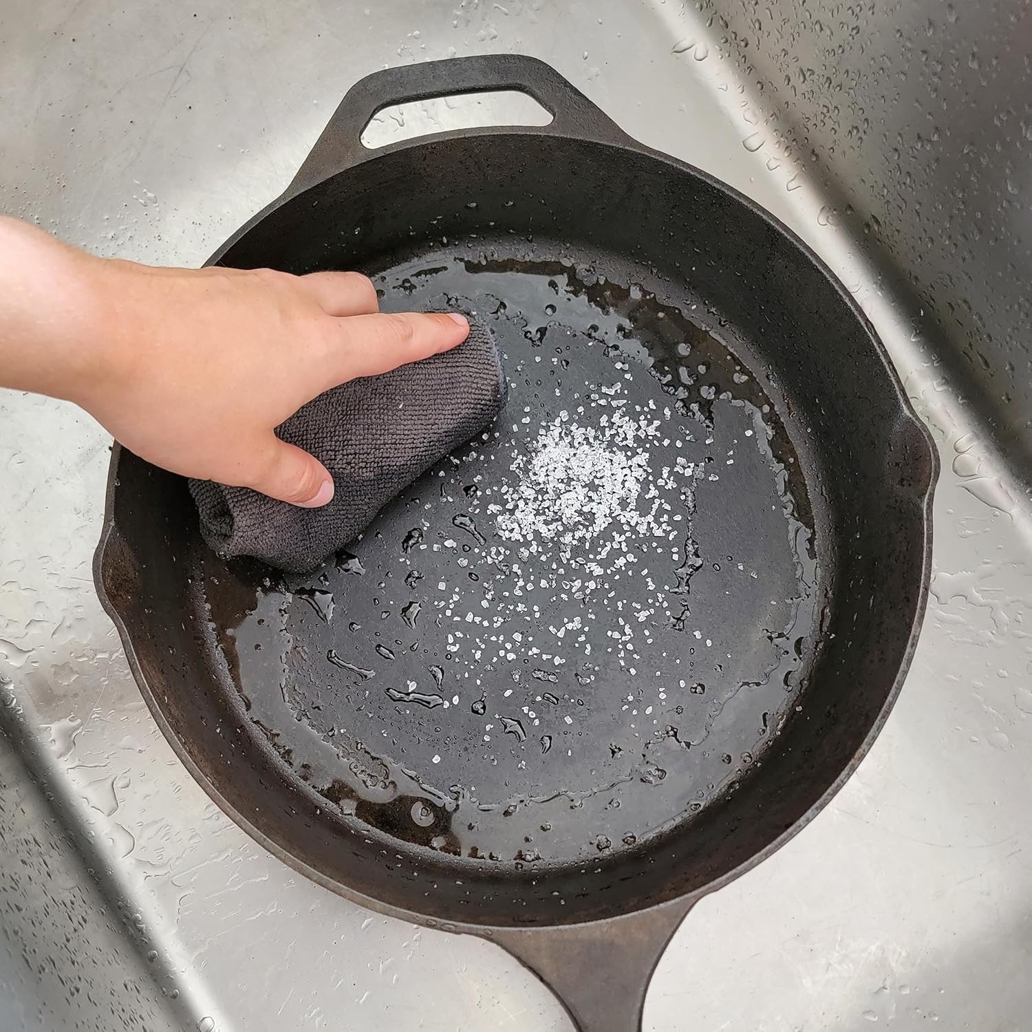 Ultimate Cast Iron Set: Seasoning Oil, Cleaning Soap & Restoring Scrub | 100%…