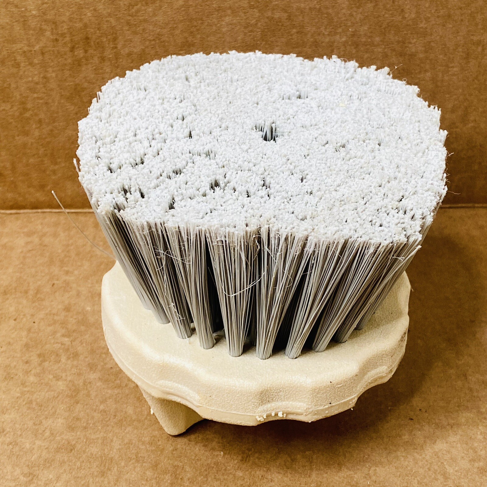 Window BRUSH ROUND Silver Tip FLOW THRU COMMERCIAL INDUSTRIAL KH11106 51815 New