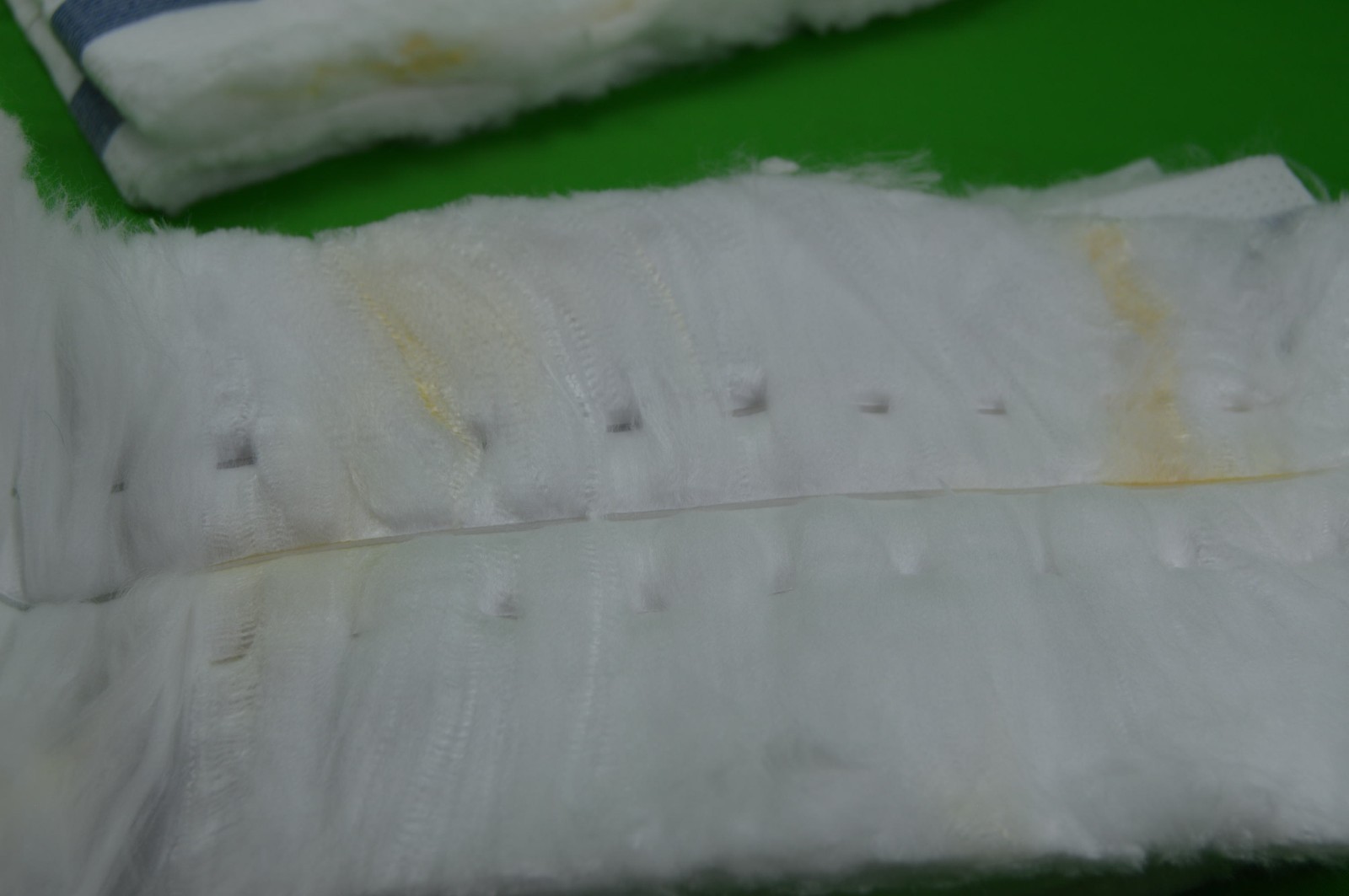 BONA Disposable Dusting Cloths 5 CT, Material Has Some Discoloration,B