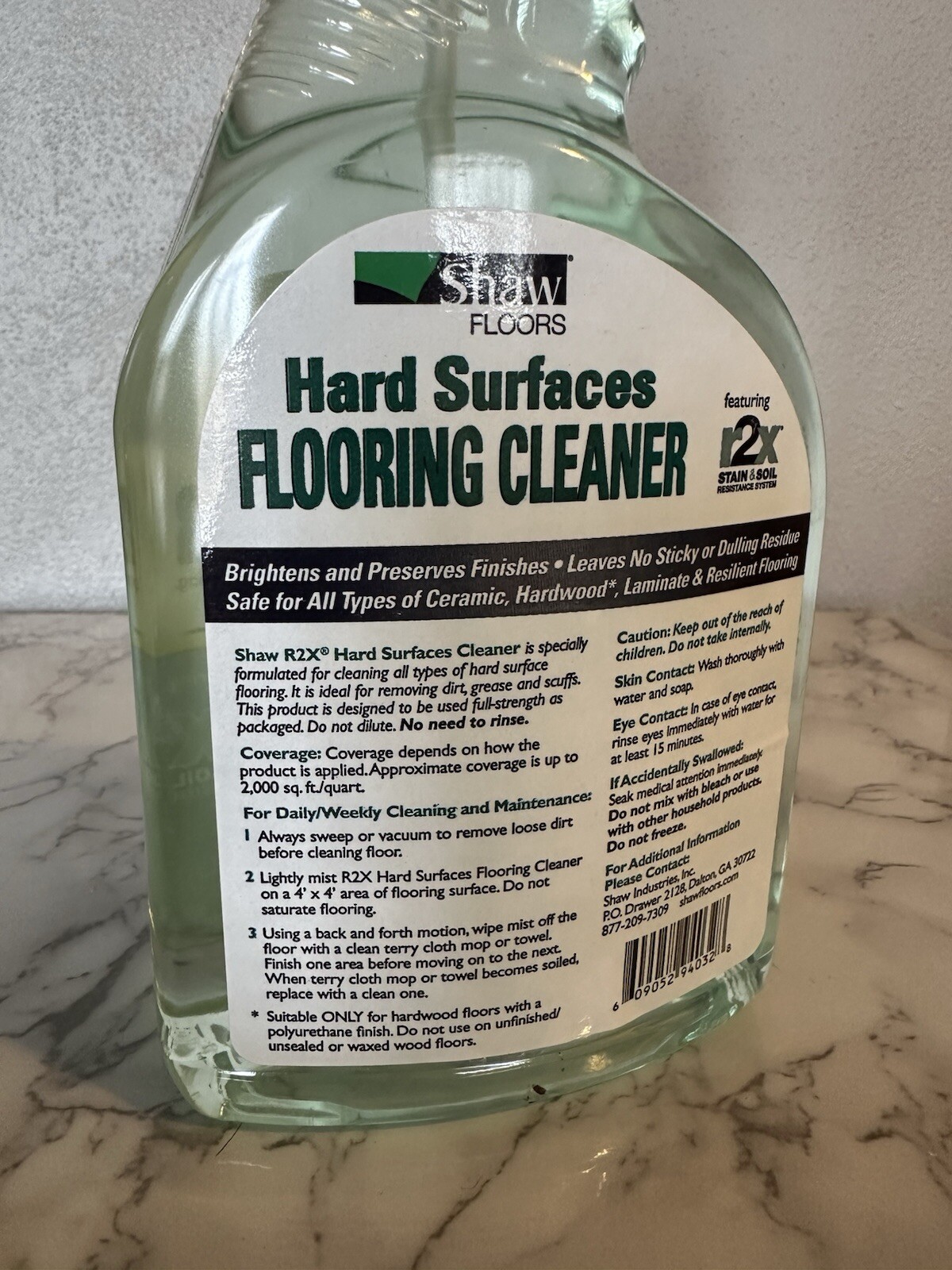 Shaw Floors Hard Surface Flooring Cleaner Spray 32 Oz. R2X.