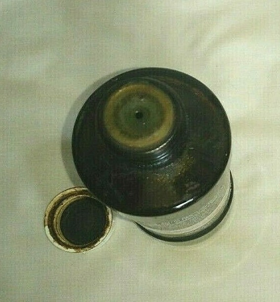 Vintage Rare Old English Scratch Cover For Dark Woods Glass Bottle 8 oz USA HTF