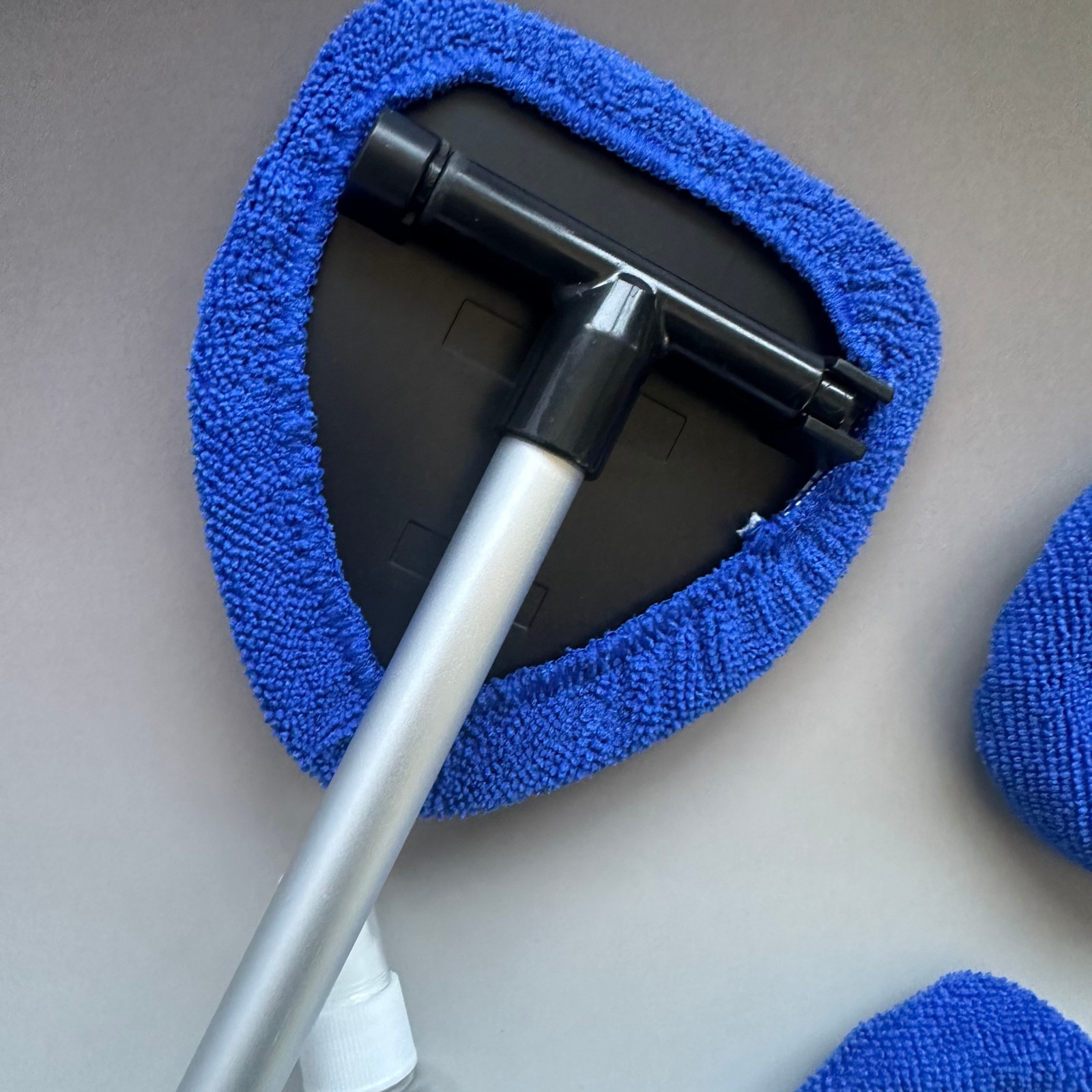 2026 Windshield Cleaner Wand Microfiber Car Inside Window Cleaning Tool Anti Fog