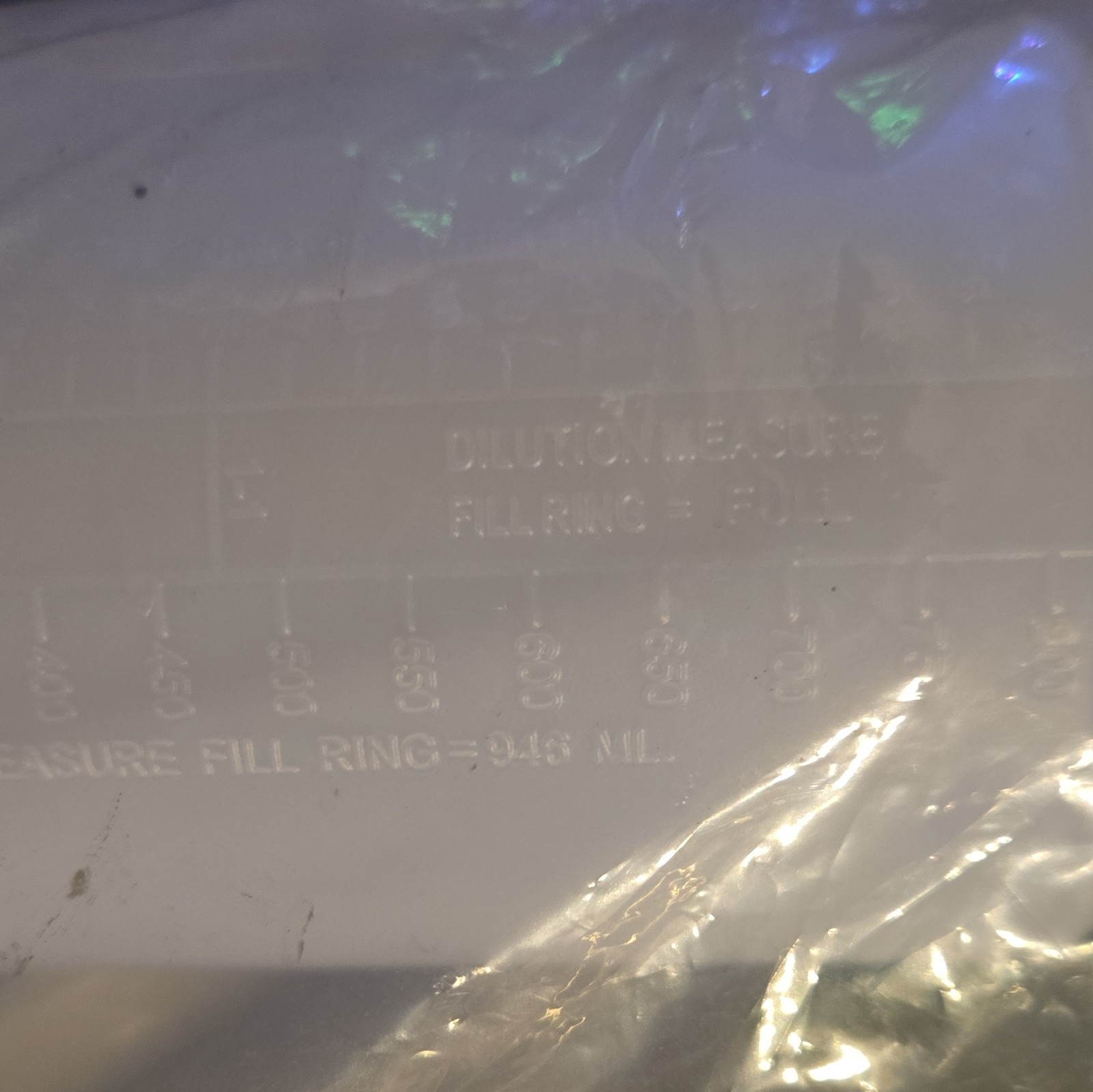 32 fl oz Plastic Trigger Spray Bottle w/ Measurement Markings Unscented 3KMA3
