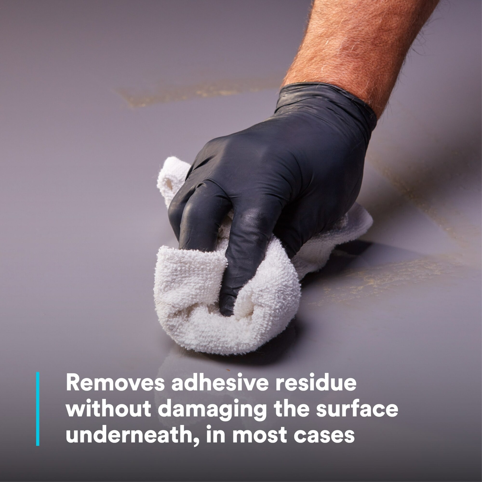 3M Adhesive Remover Low VOC 20%, 24 fl oz Can (Net Wt 18.7 oz)