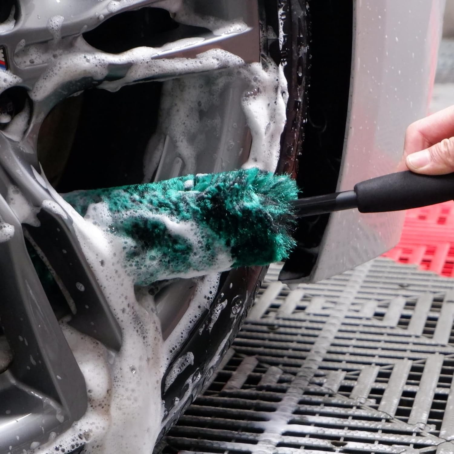 Professional 4 Pack Long Handle Wheel Brush Kit for Cleaning Wheel and Tire- 2X