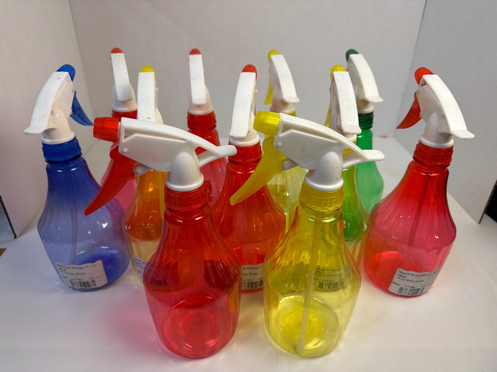 Lot of 11 Braxton Harris SB16 16 oz Spray Bottles Color Plastic Unused