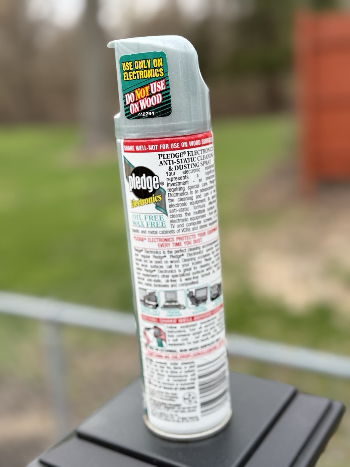 New Pledge Electronics Spray Vintage 1999 Discontinued 9 Oz FULL