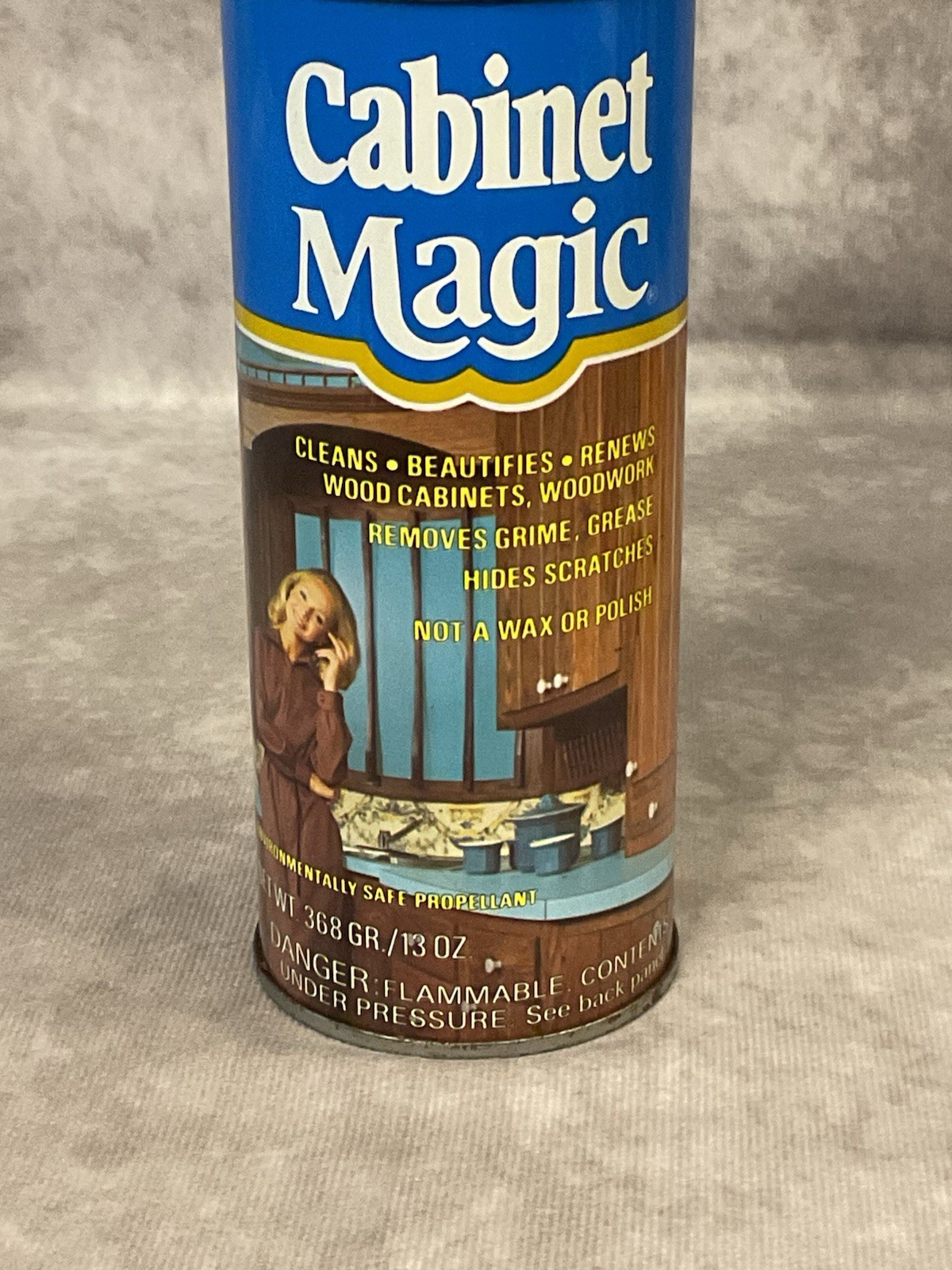 CABINET MAGIC CLEANS BEAUTIFIES RENEWS WOOD SURFACES 13 OZ