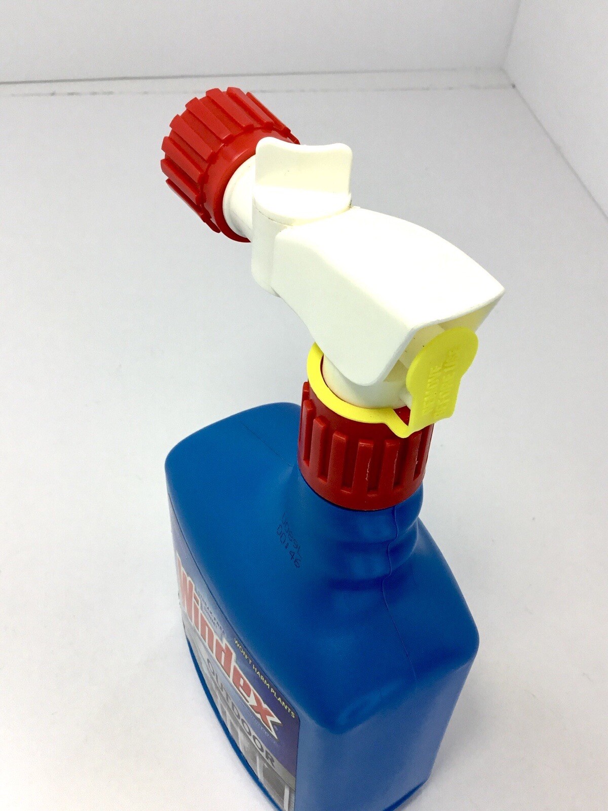 Windex Outdoor Glass & Patio Cleaner, 32oz Streak Free Shine Attaches to hose
