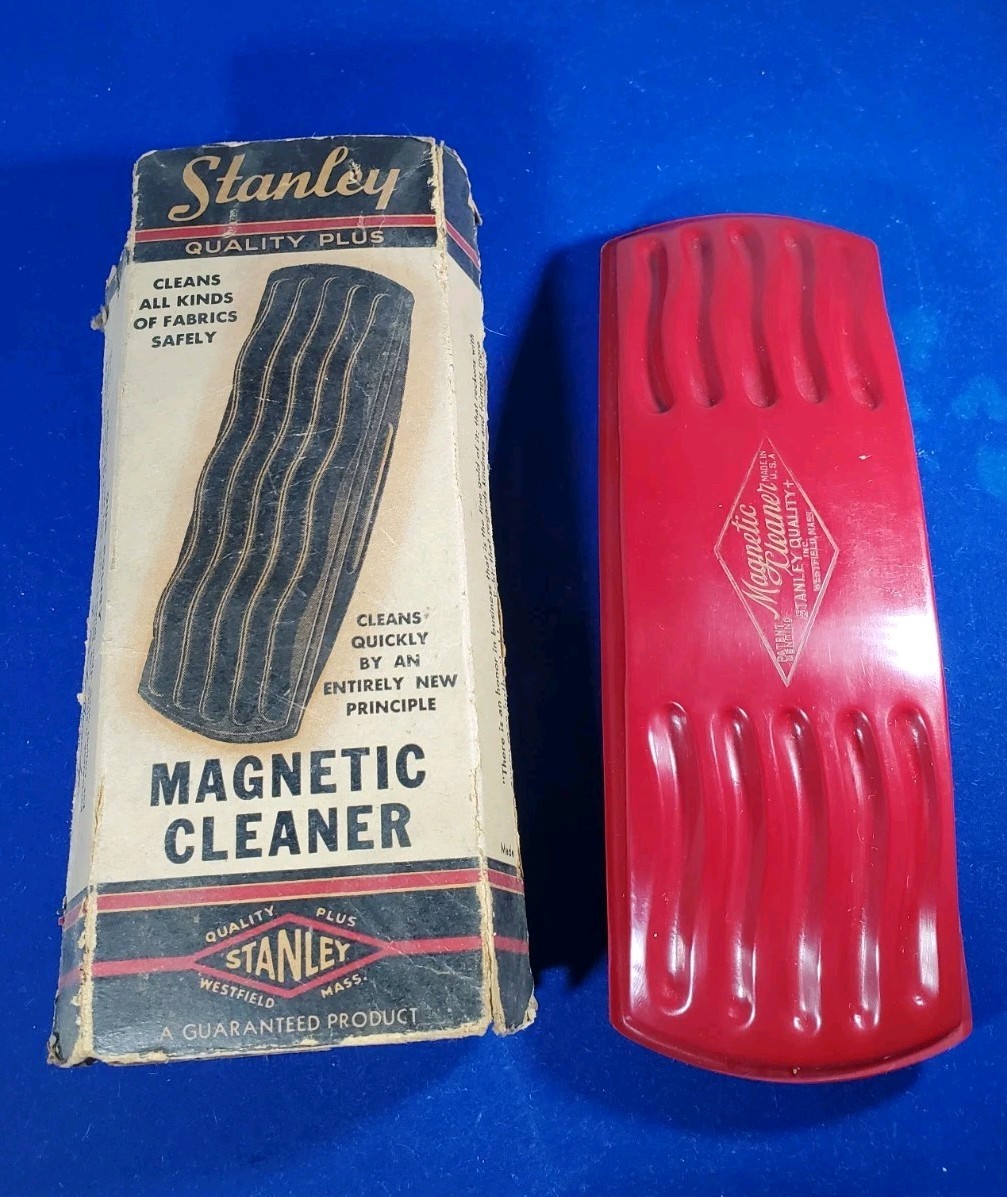 Stanley Magnetic Cleaner Red Black/Bakelite Upholstery Brush Original Box 1950s